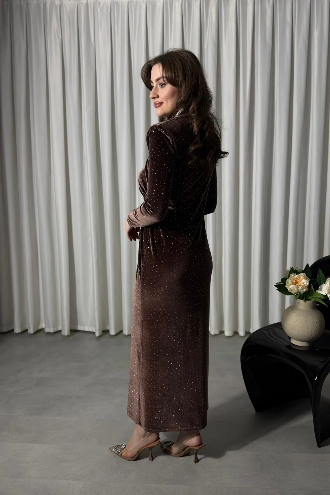 Parıltılı Kadife Elbise