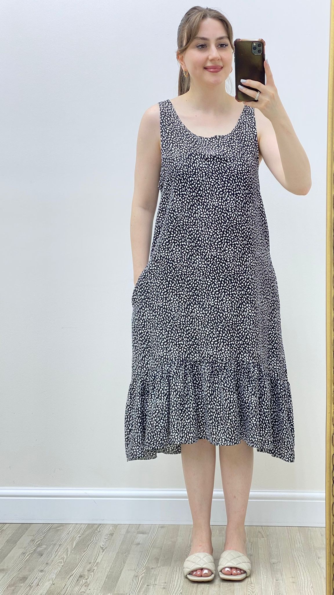 Kolsuz Viskon Elbise Siyah