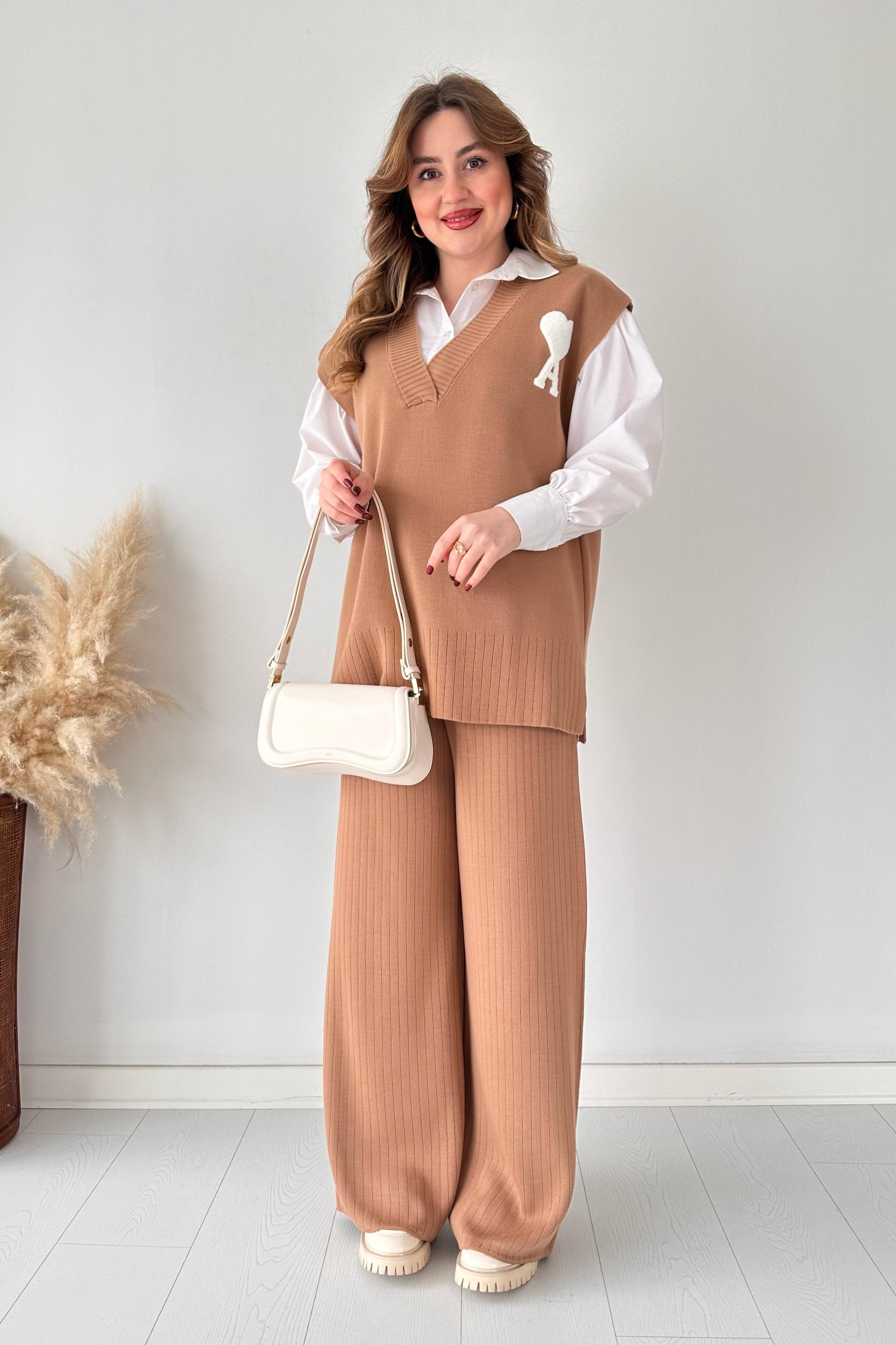Süveterli Triko Takım - CAMEL