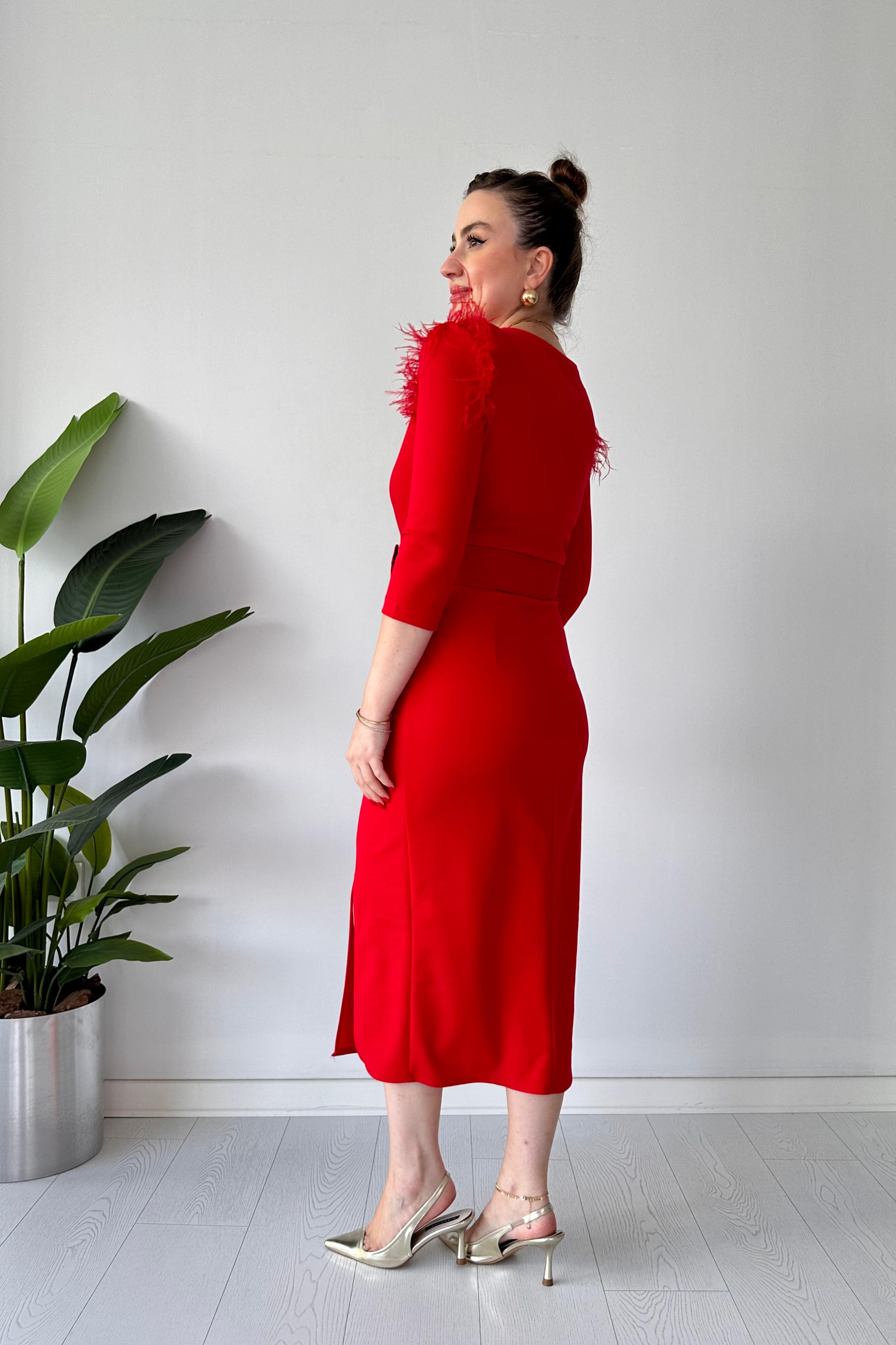 Omzu Tüylü Krep Elbise