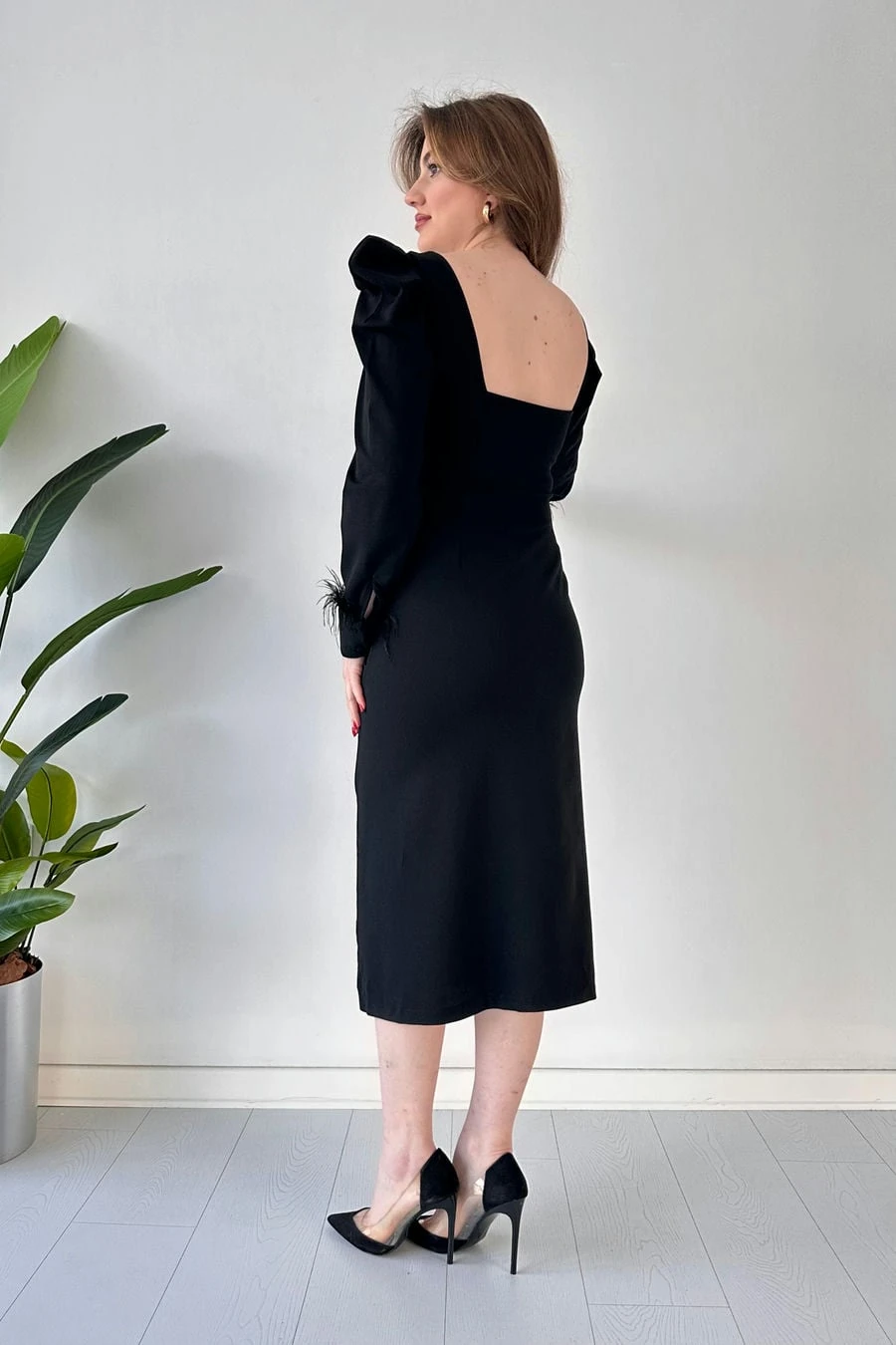 Kolu Tüylü Krep Elbise