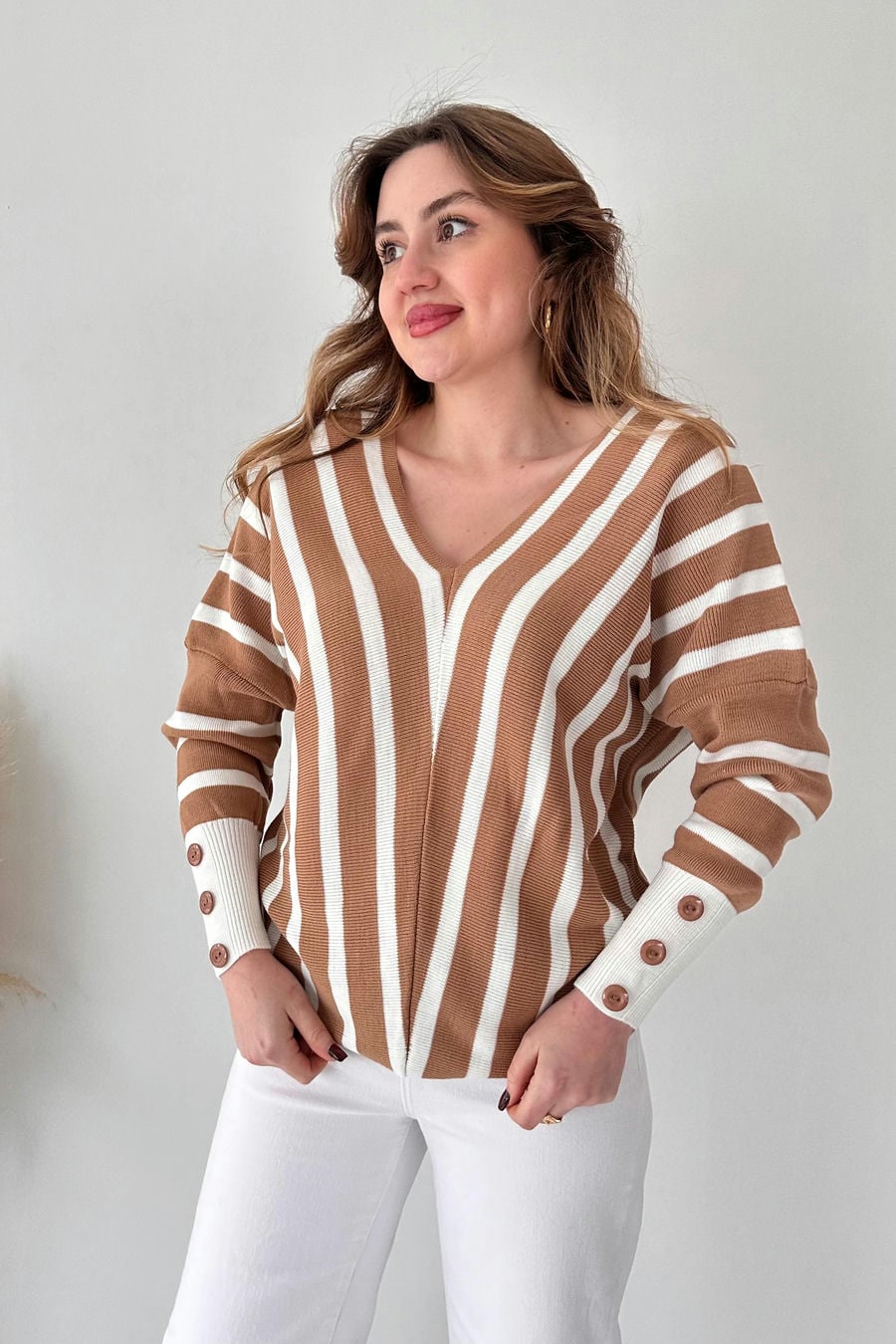 V Çizgili Triko
