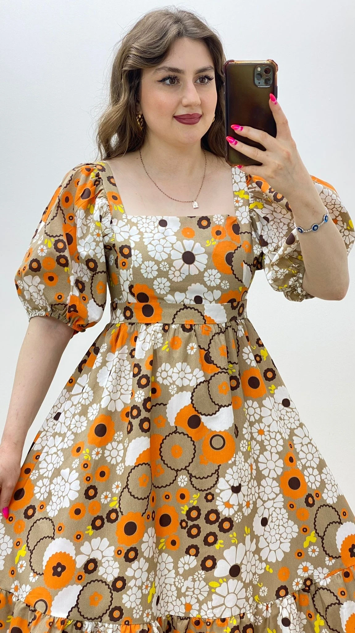 Turuncu Çiçekli Poplin Elbise Bej