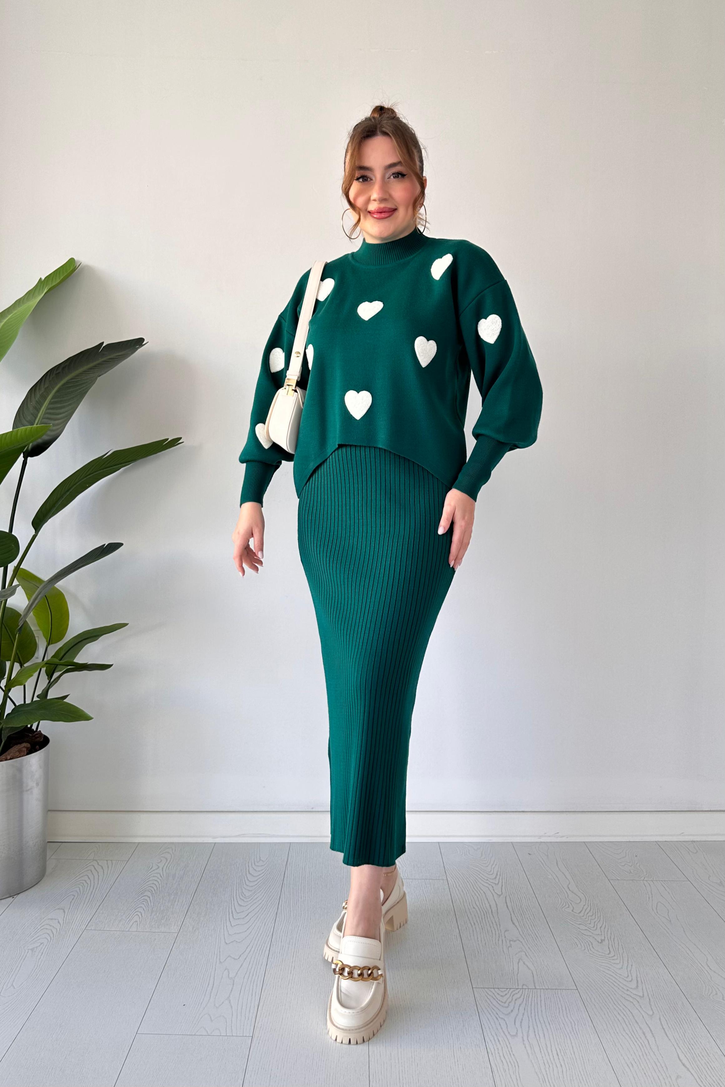 Kalp Kazak Elbise Takım