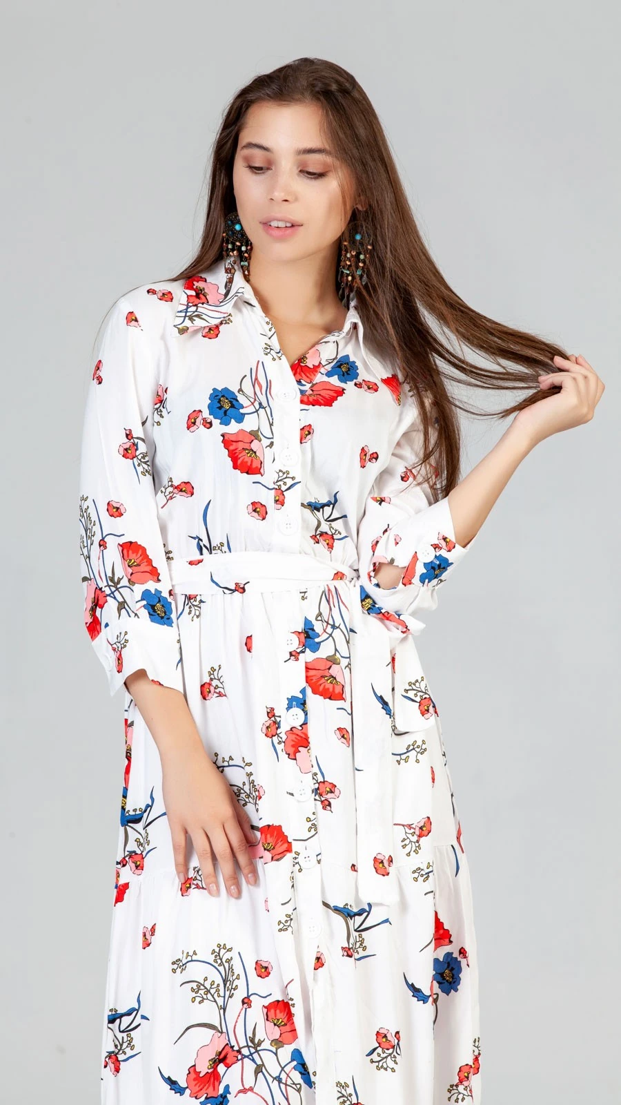 Çiçekli İri Düğmeli Elbise Beyaz