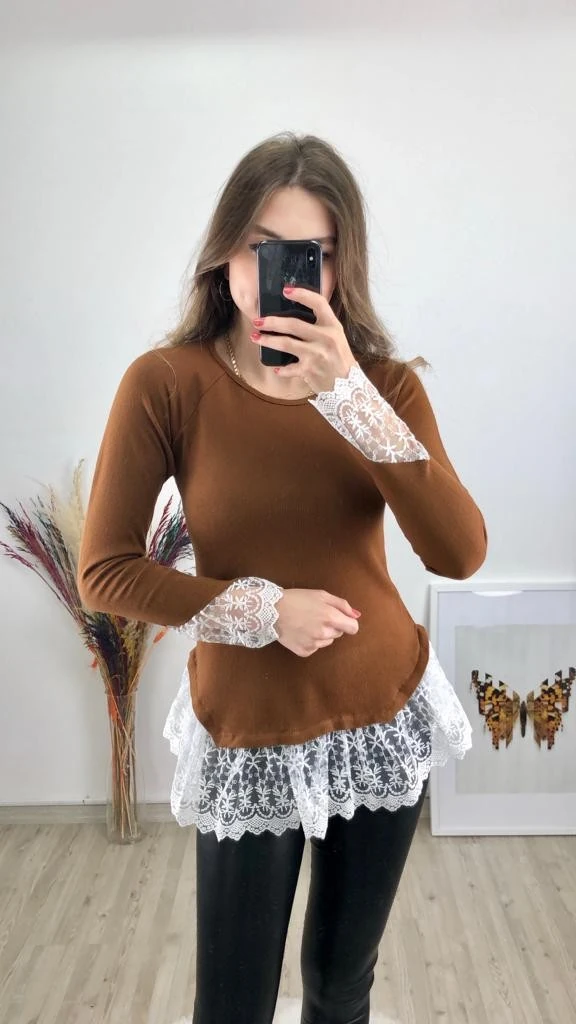 Dantel Detaylı Triko Bluz Taba