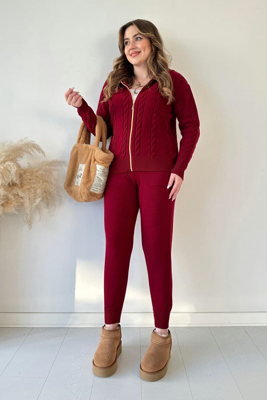 Kapüşonlu Triko Takım