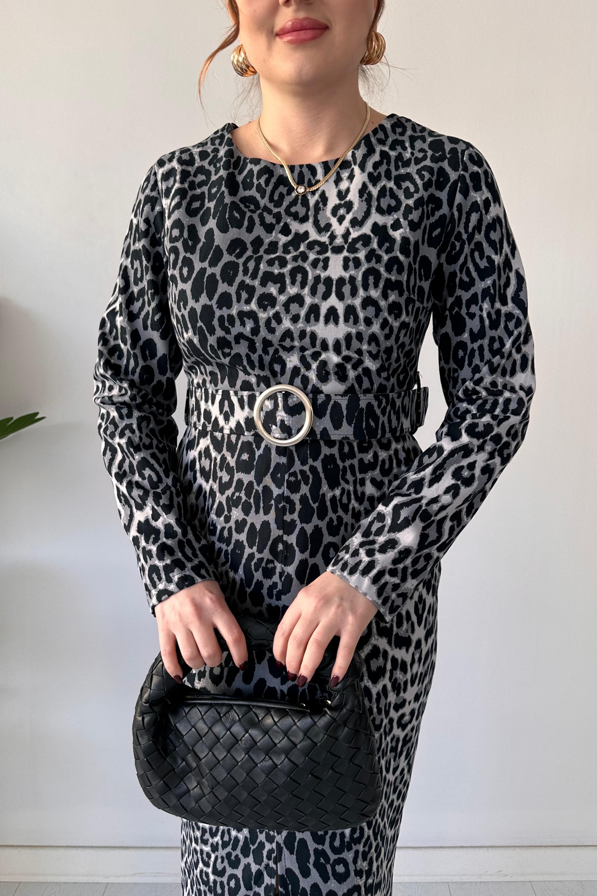 Yırtmaçlı Leopar Elbise
