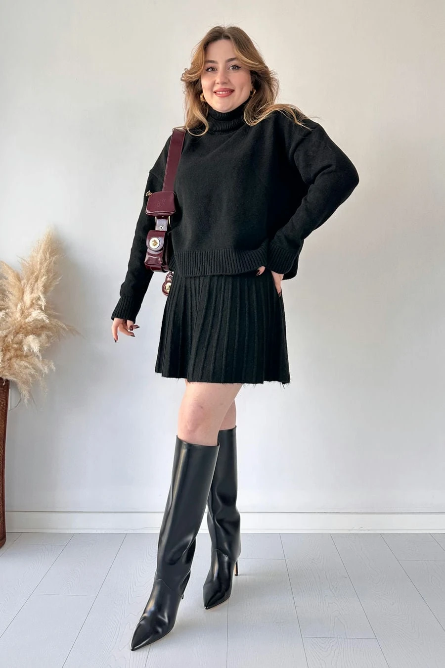 Kısa Etekli Triko Takım