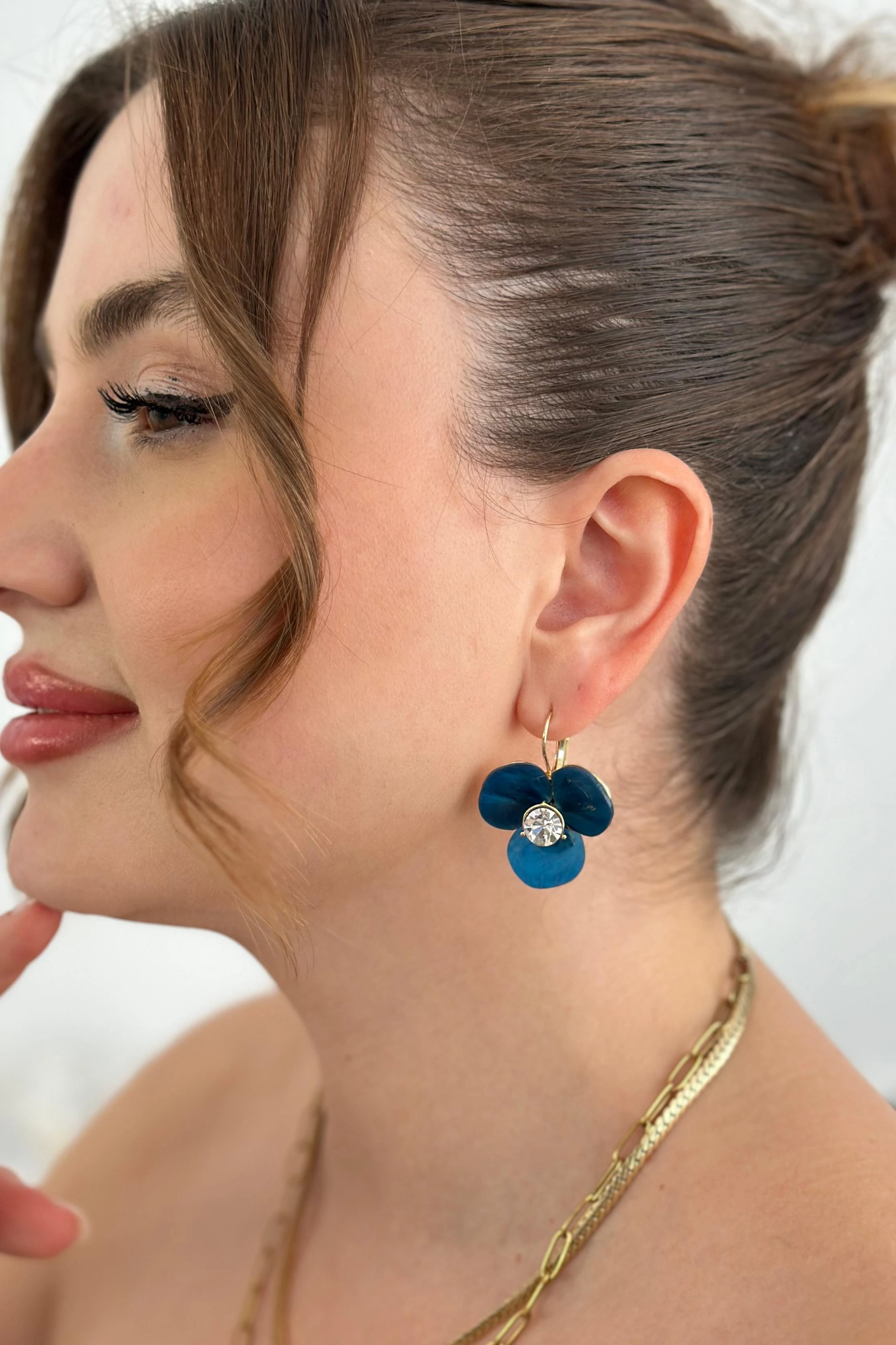 Mavi Çiçekli Küpe