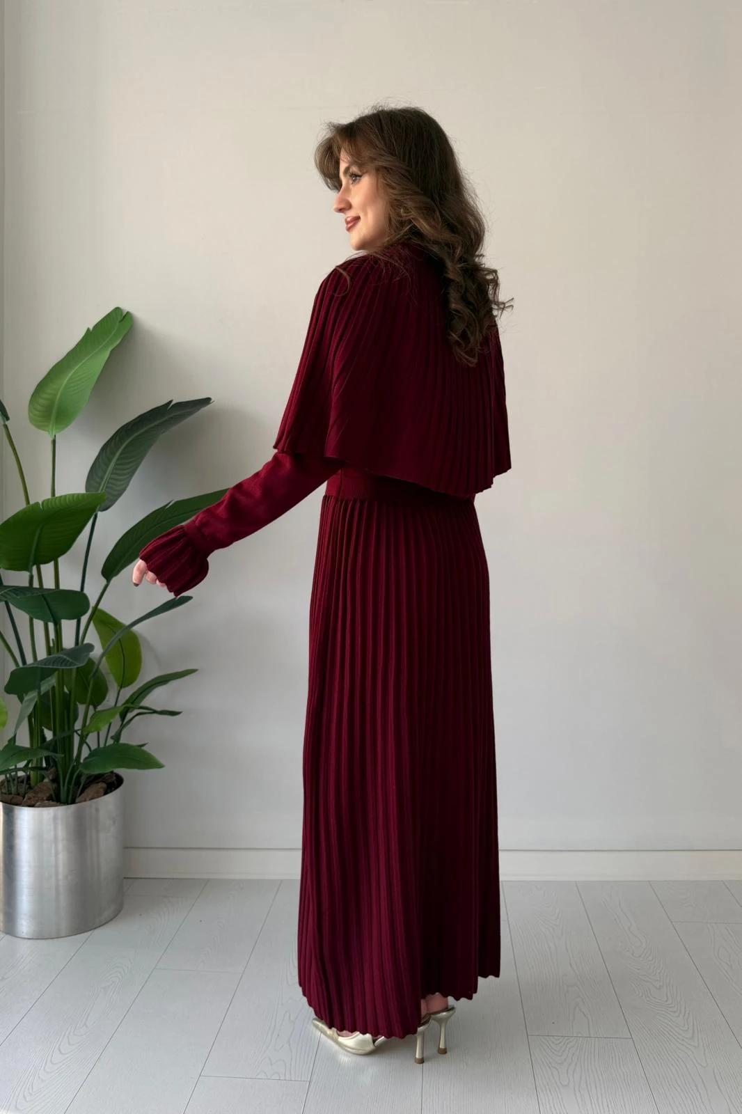 Pelerinli Triko Elbise