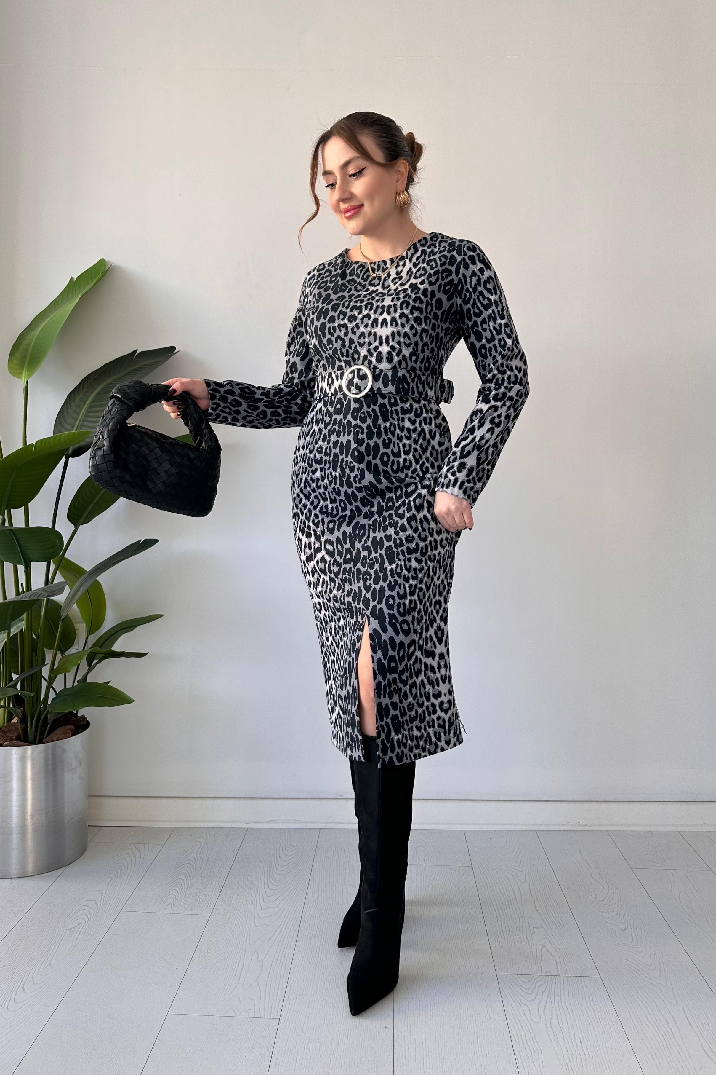Yırtmaçlı Leopar Elbise