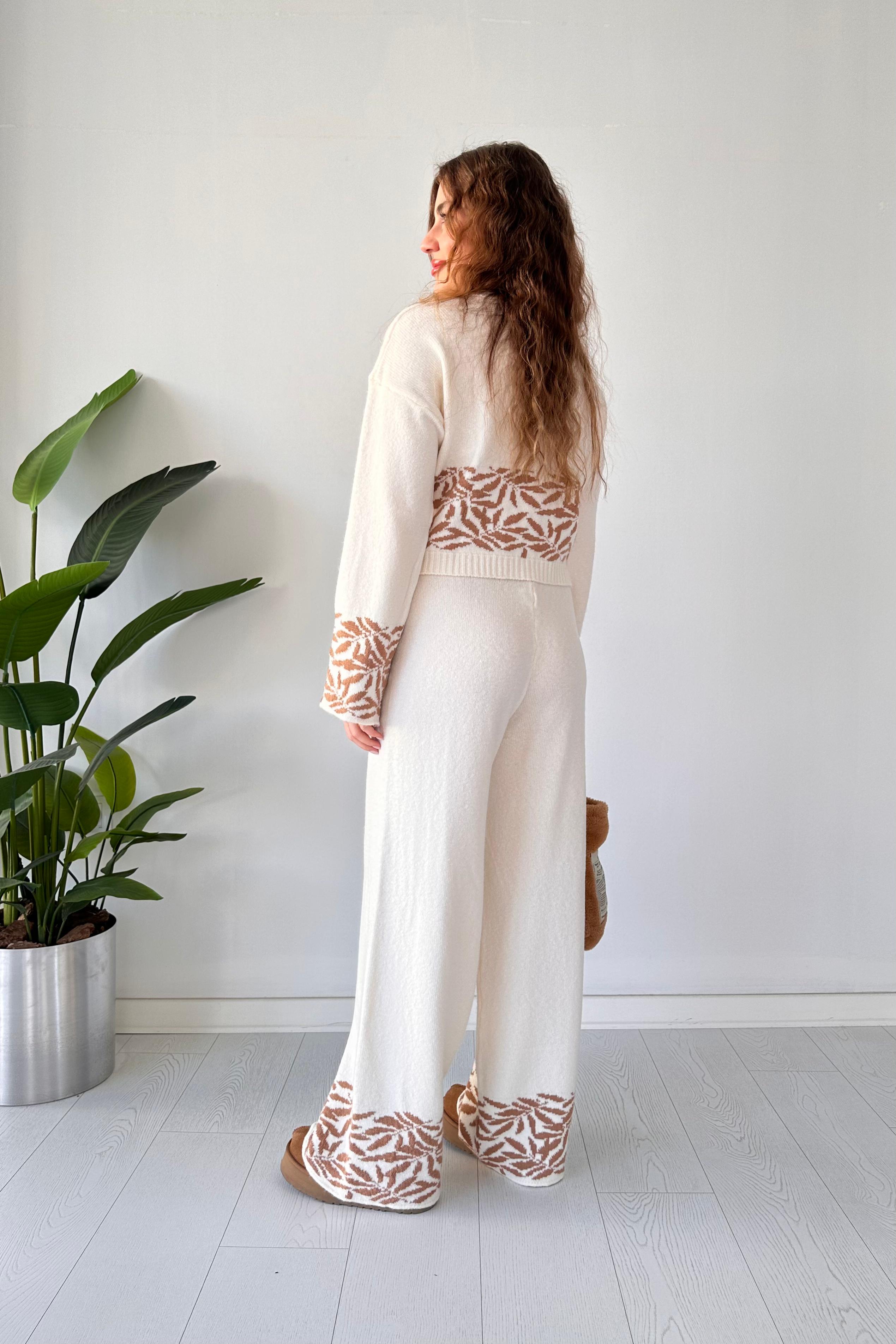 Yapraklı Triko Takım