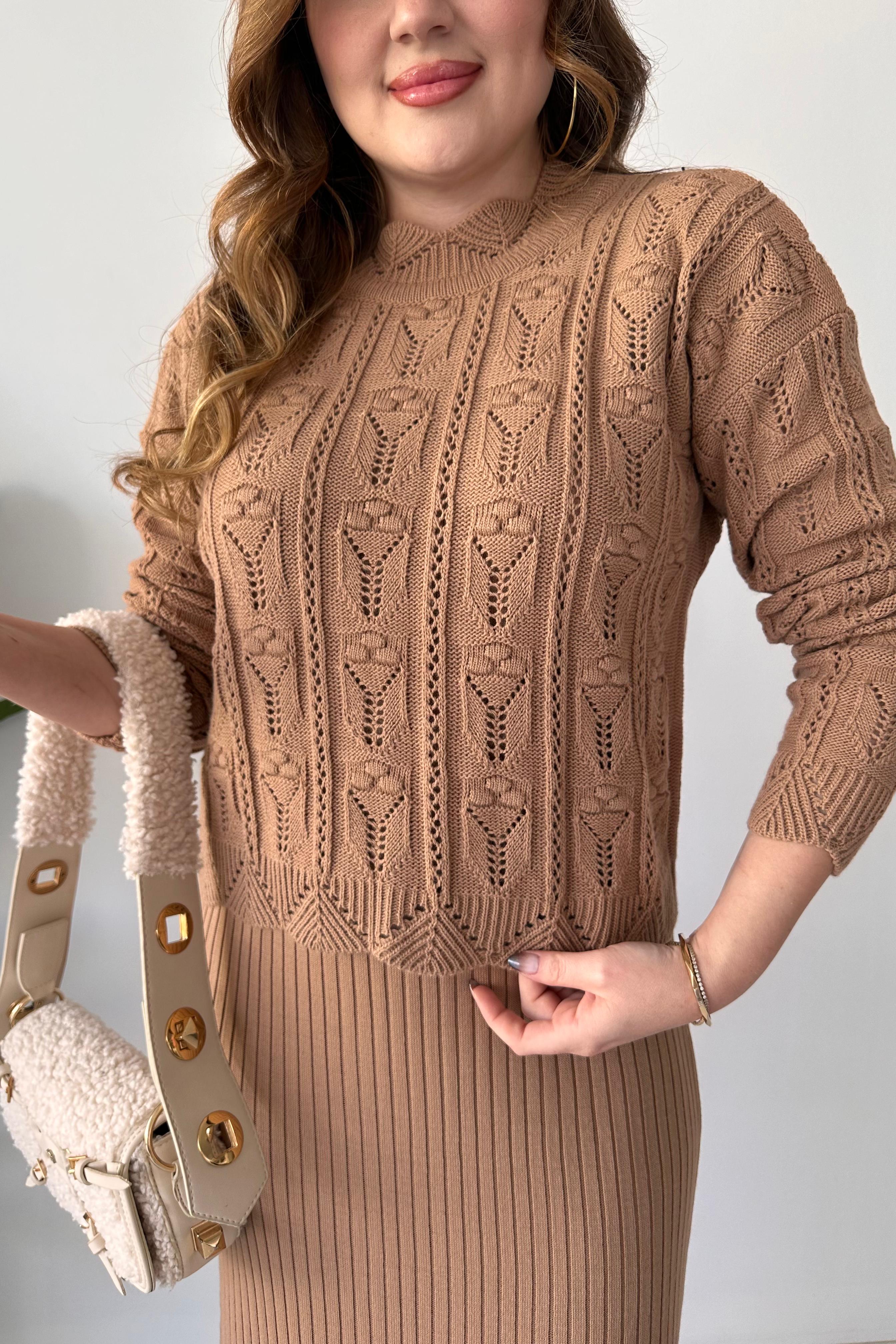 Piramit Ajurlu Kazak-Elbise