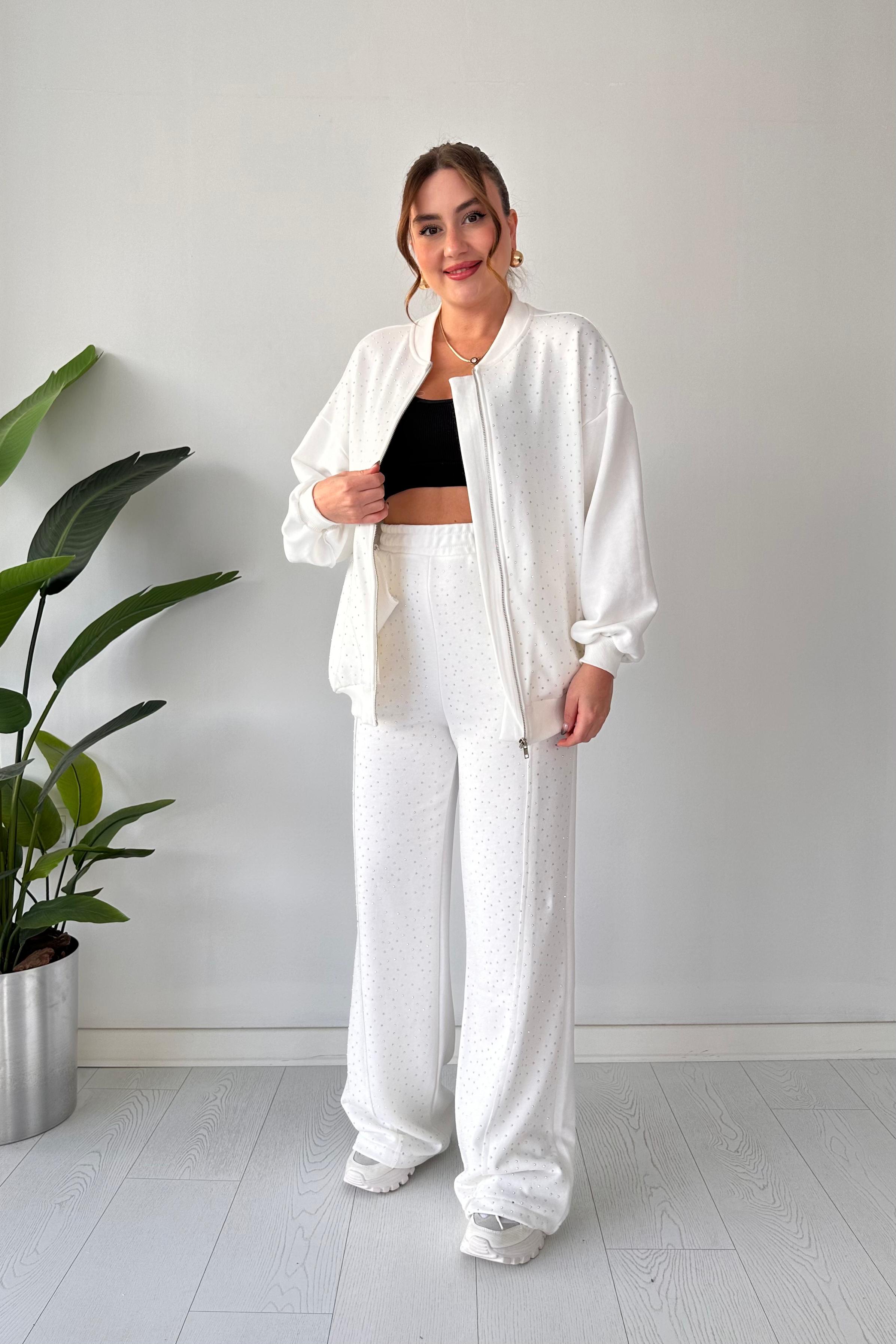 Üstü Taşlı Eşofman Takımı