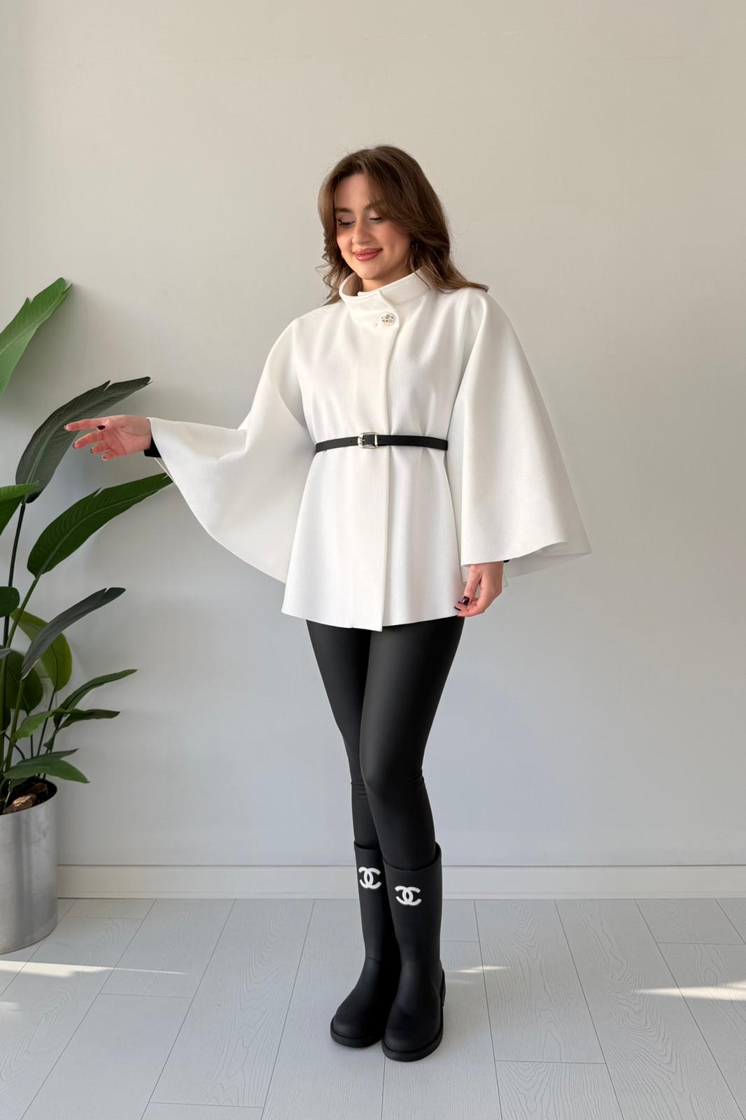 Kemerli Kaşe Panço - Beyaz