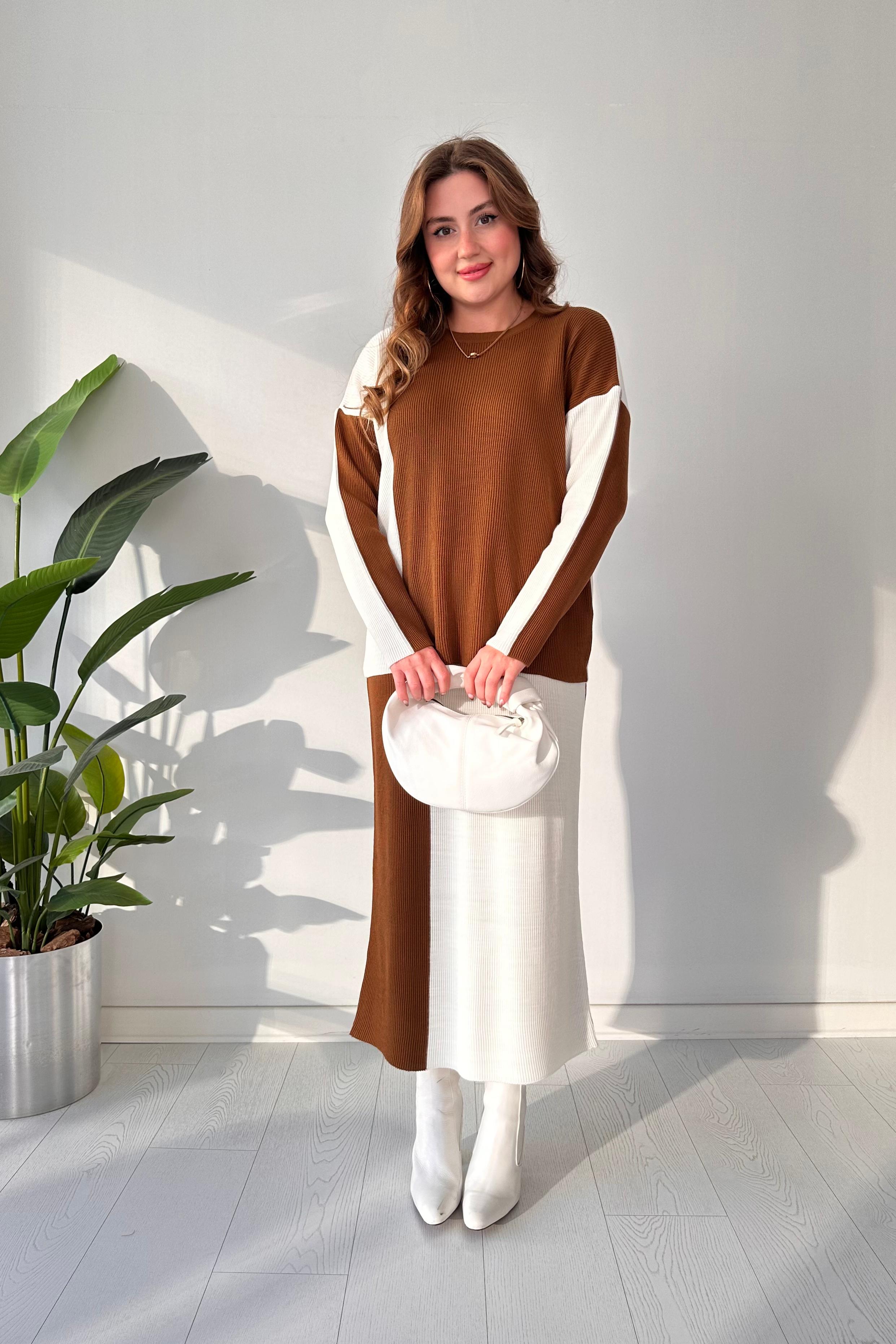 Sardunya Etekli Takım