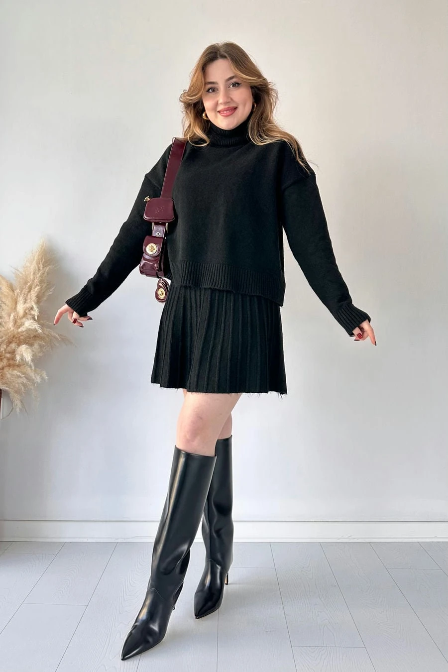 Kısa Etekli Triko Takım