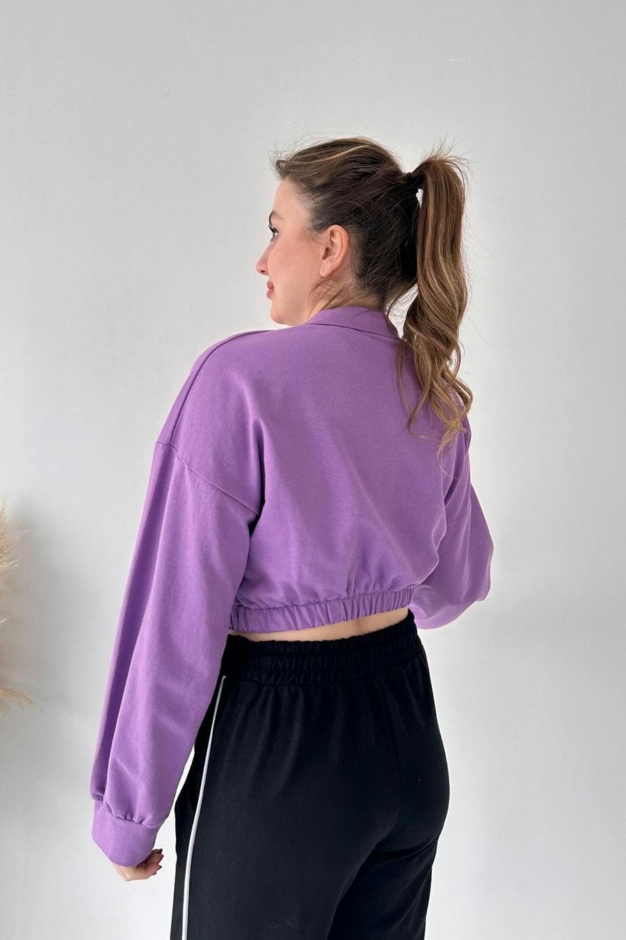 Crop Sweatshirt