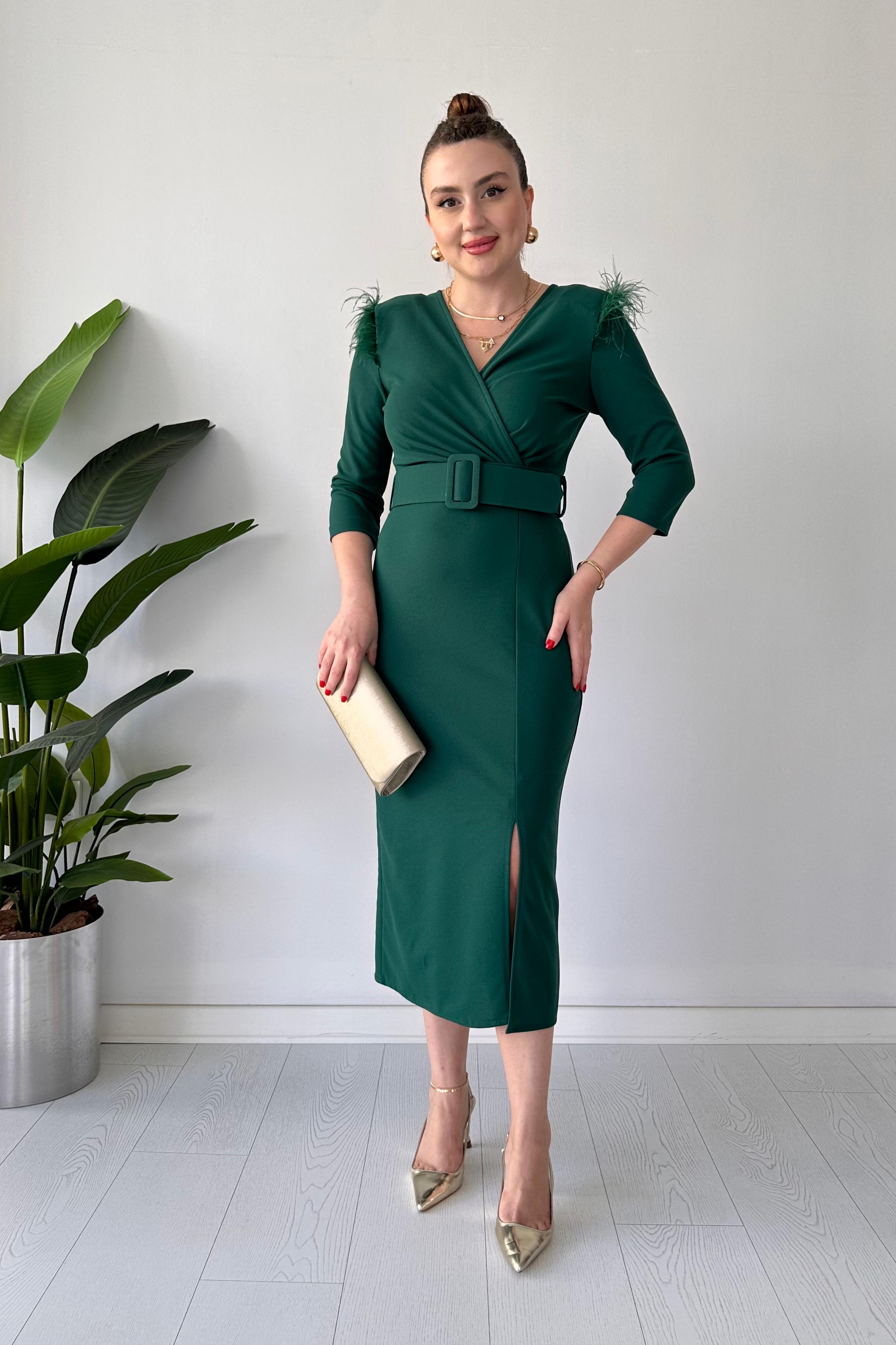 Omzu Tüylü Krep Elbise