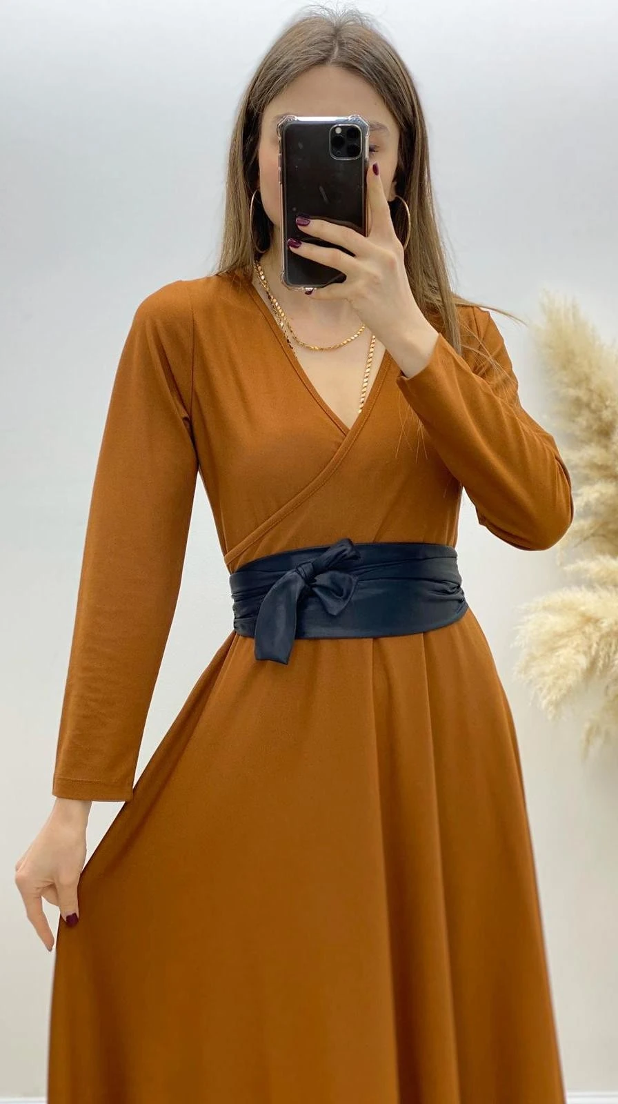 Beli Kuşaklı Uzun Kol Elbise Taba