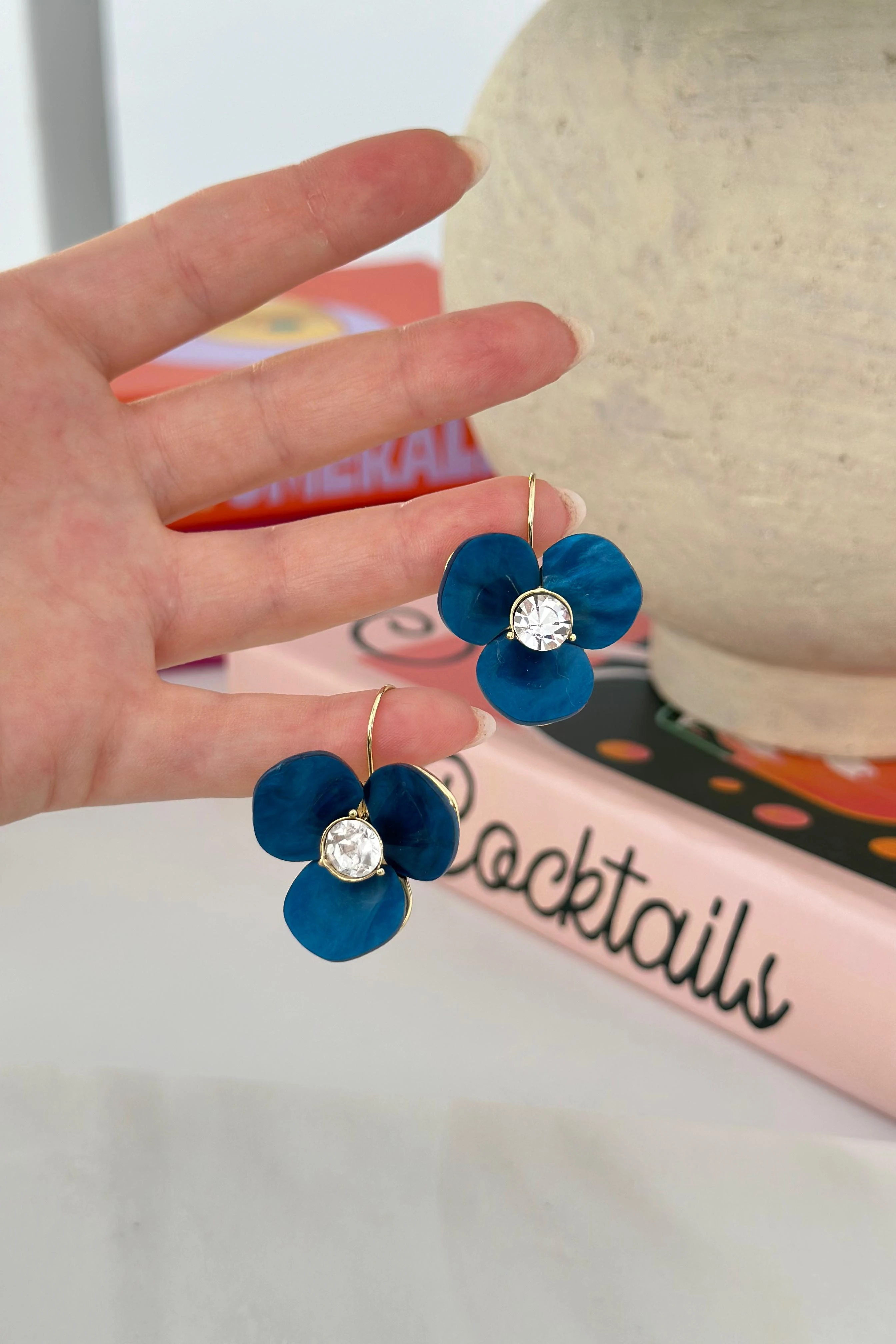 Mavi Çiçekli Küpe