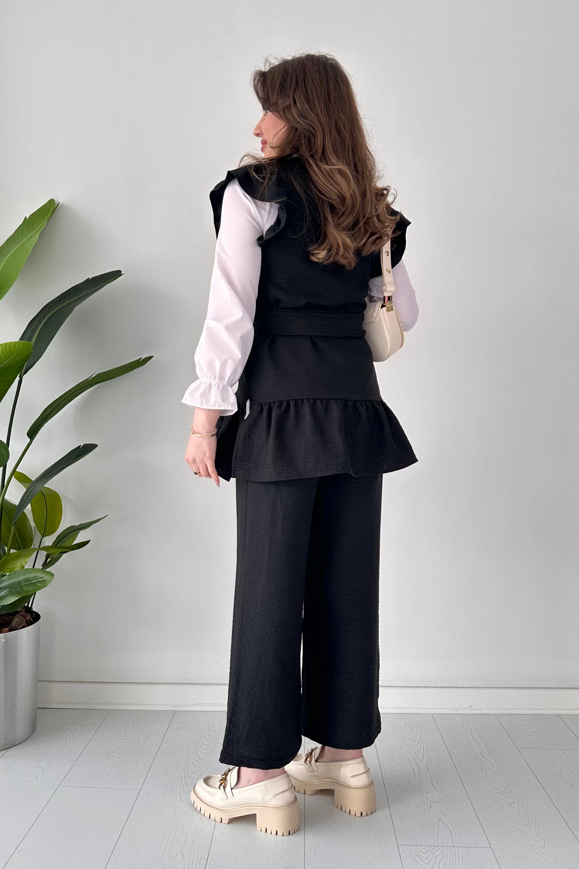 Keten V Yaka Üçlü Takım