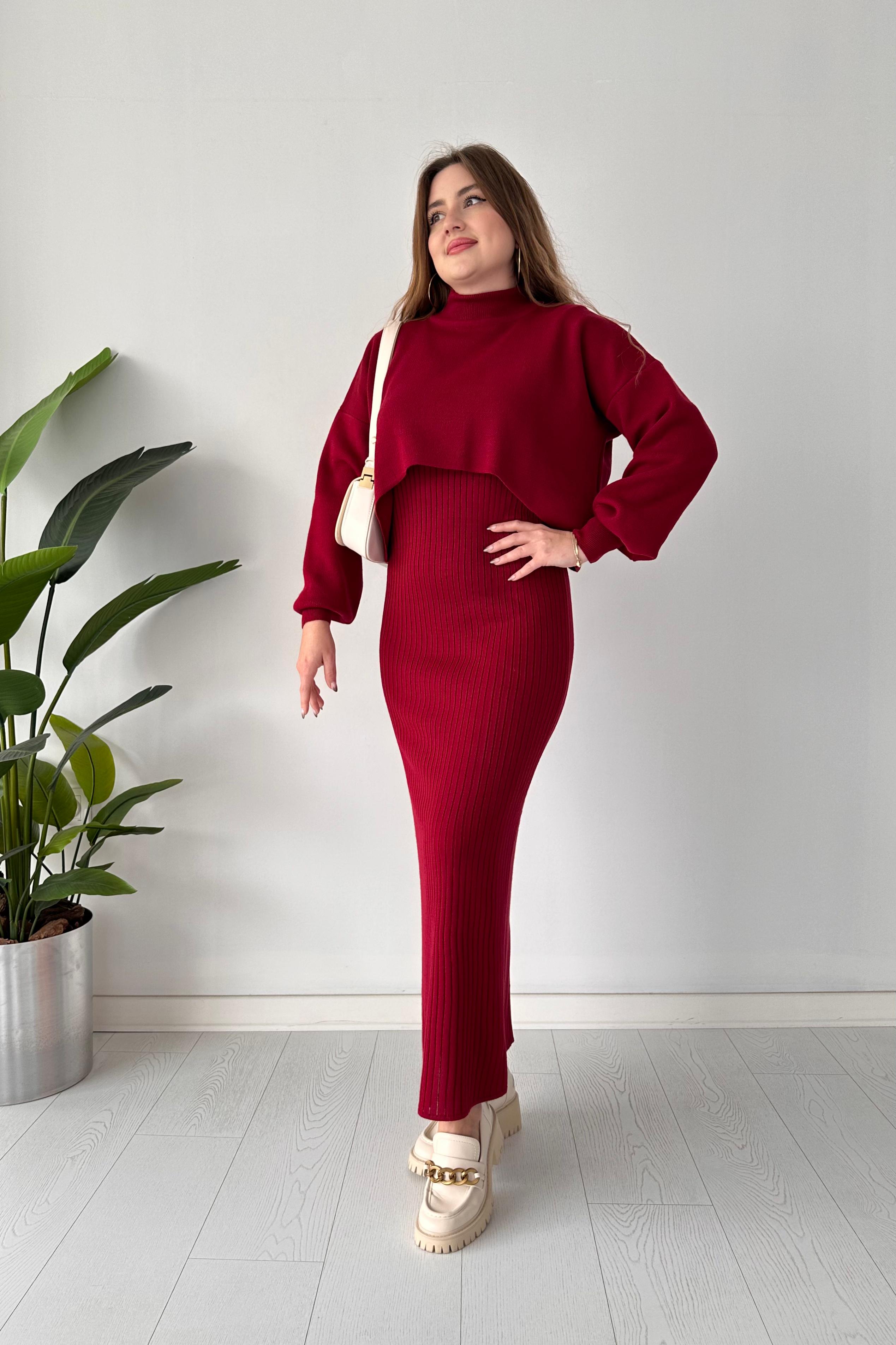 Kısa Kazaklı Triko Elbise