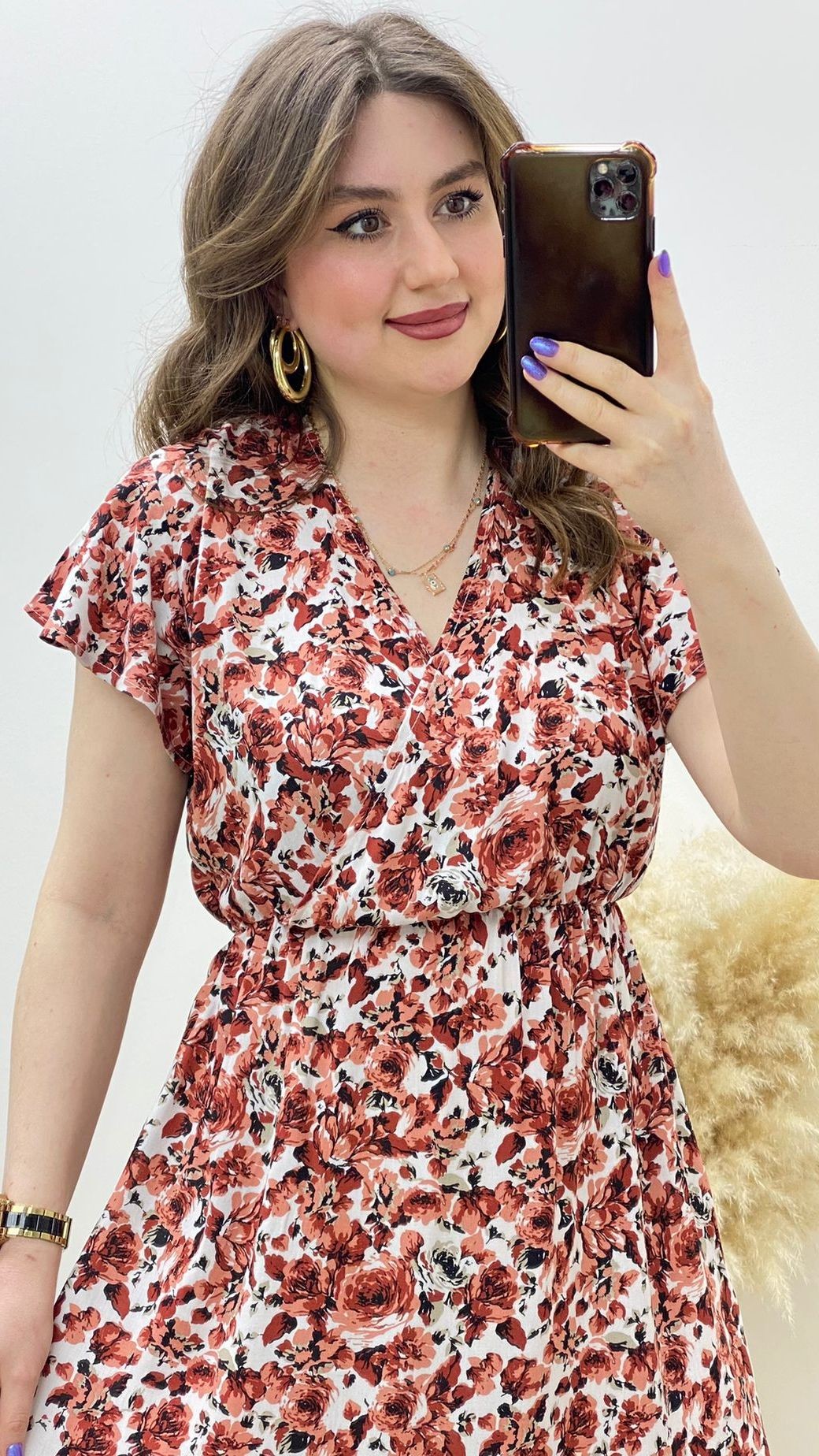 Gül Viskon Elbise Beyaz