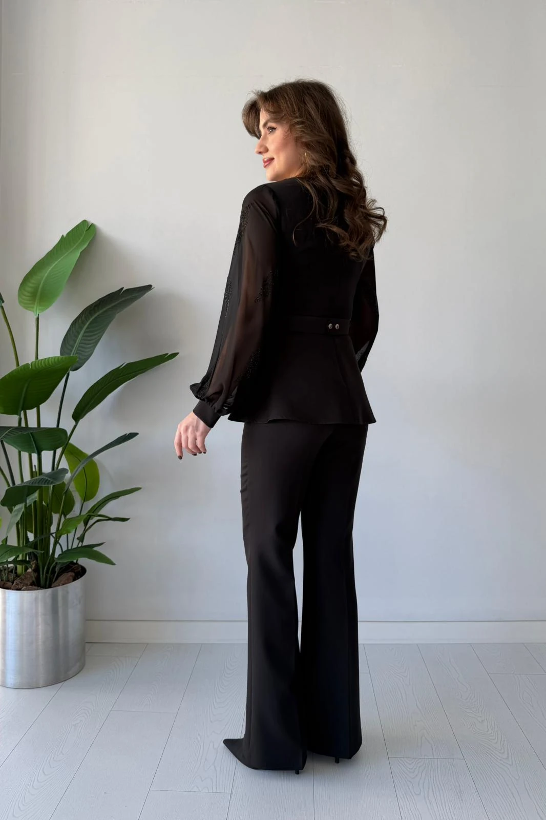 Kolları Işıltılı Tasarım Takım