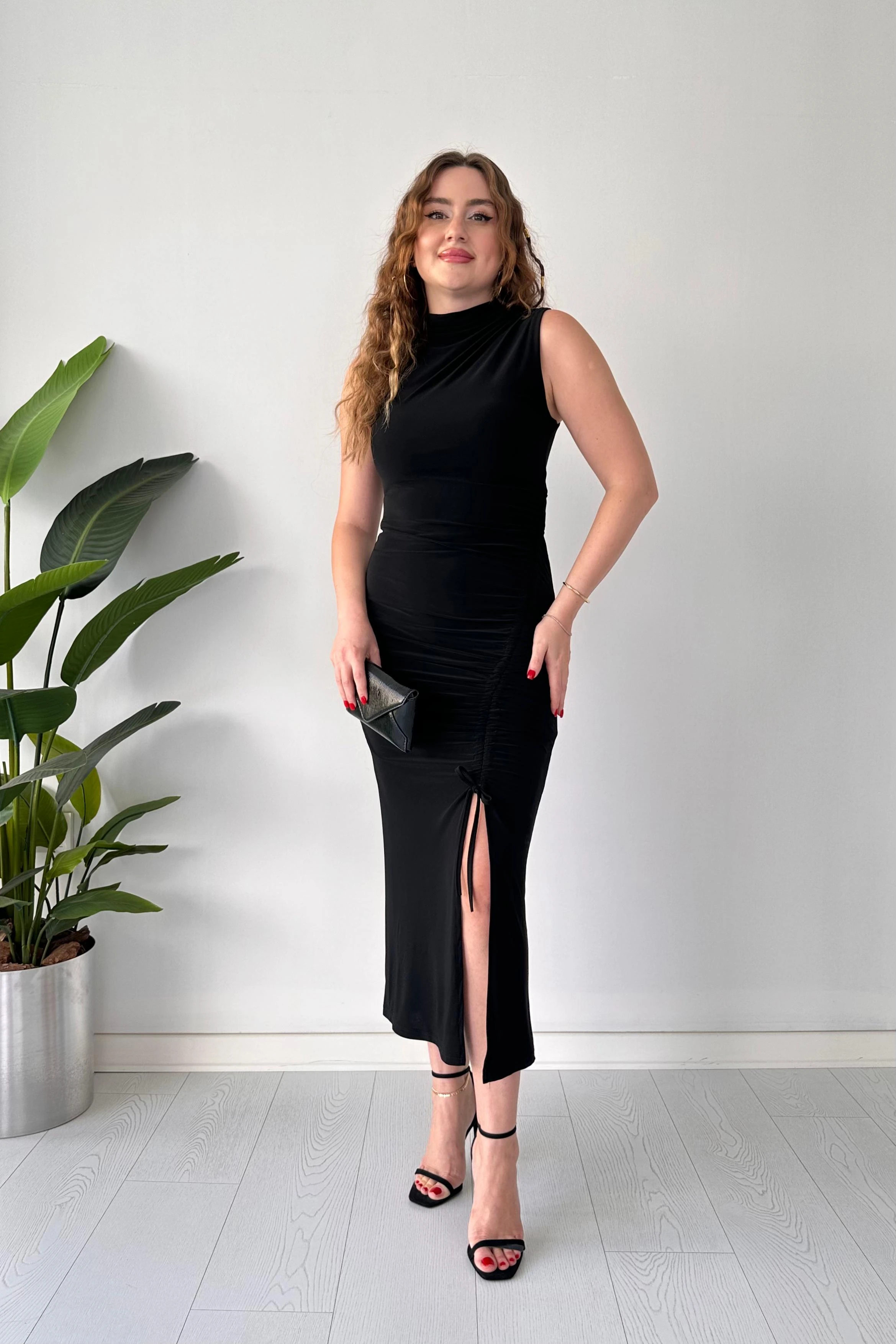 Ayarlanır Yırtmaçlı Buzi Elbise