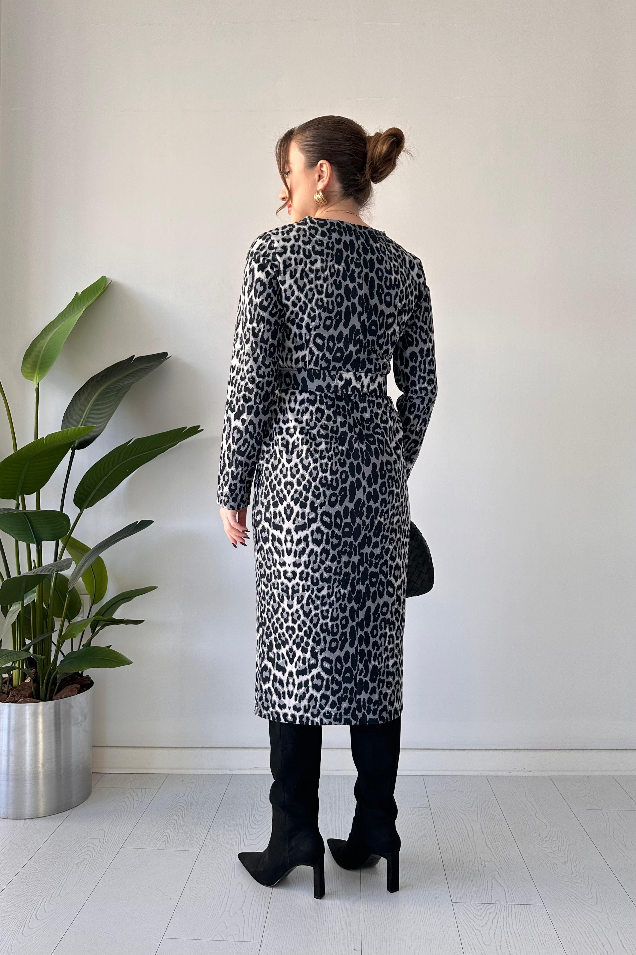 Yırtmaçlı Leopar Elbise