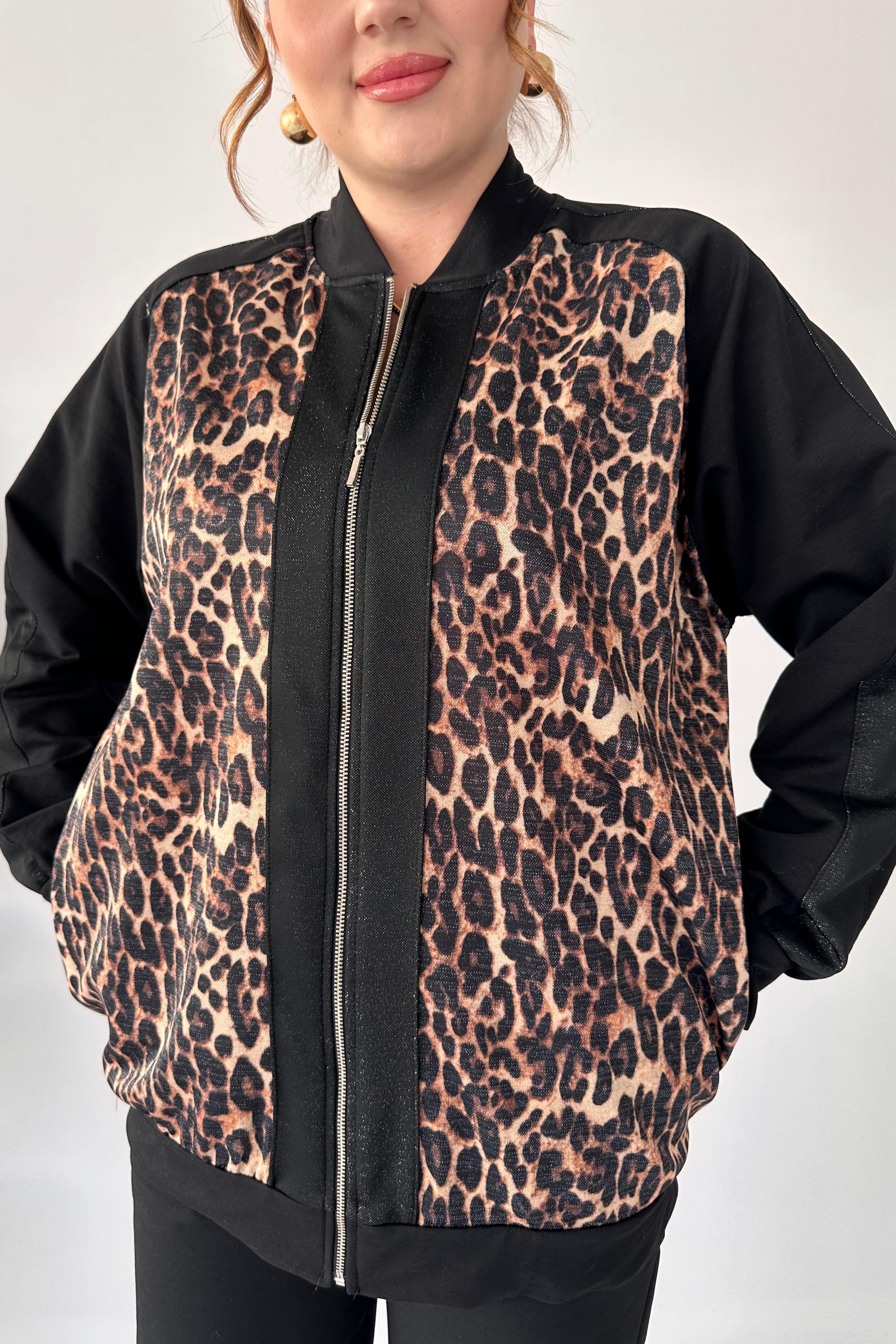 Leopar Detaylı Eşofman Takımı