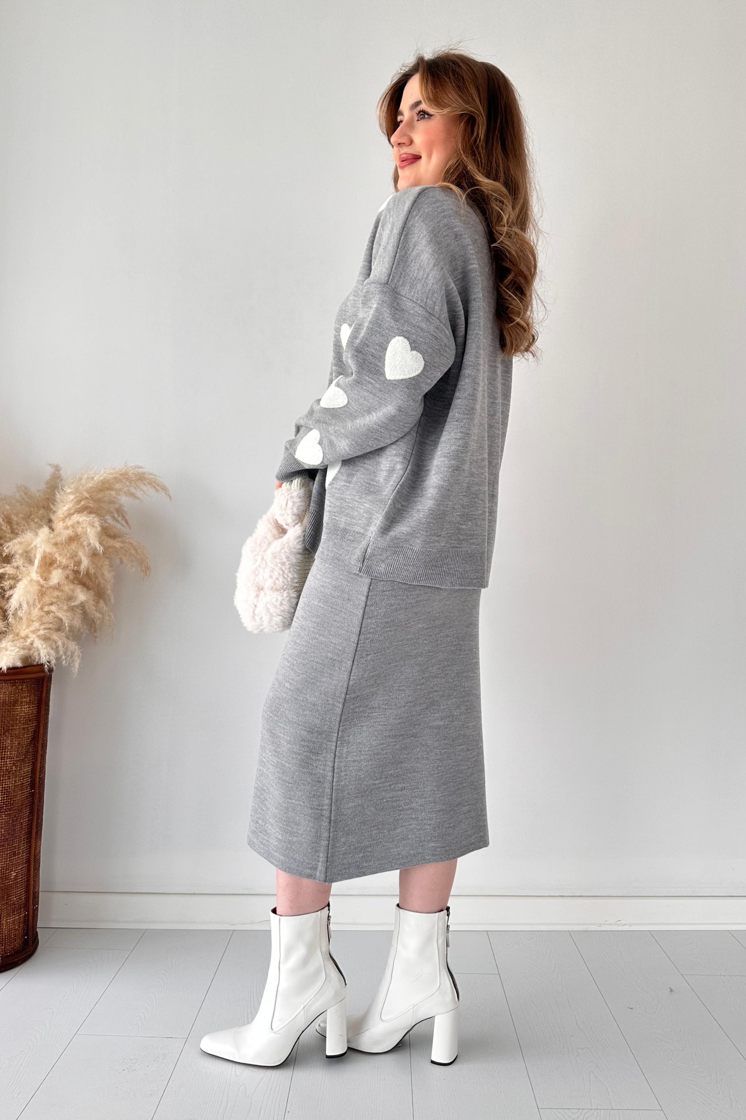 Kalpli Etekli Triko Takım