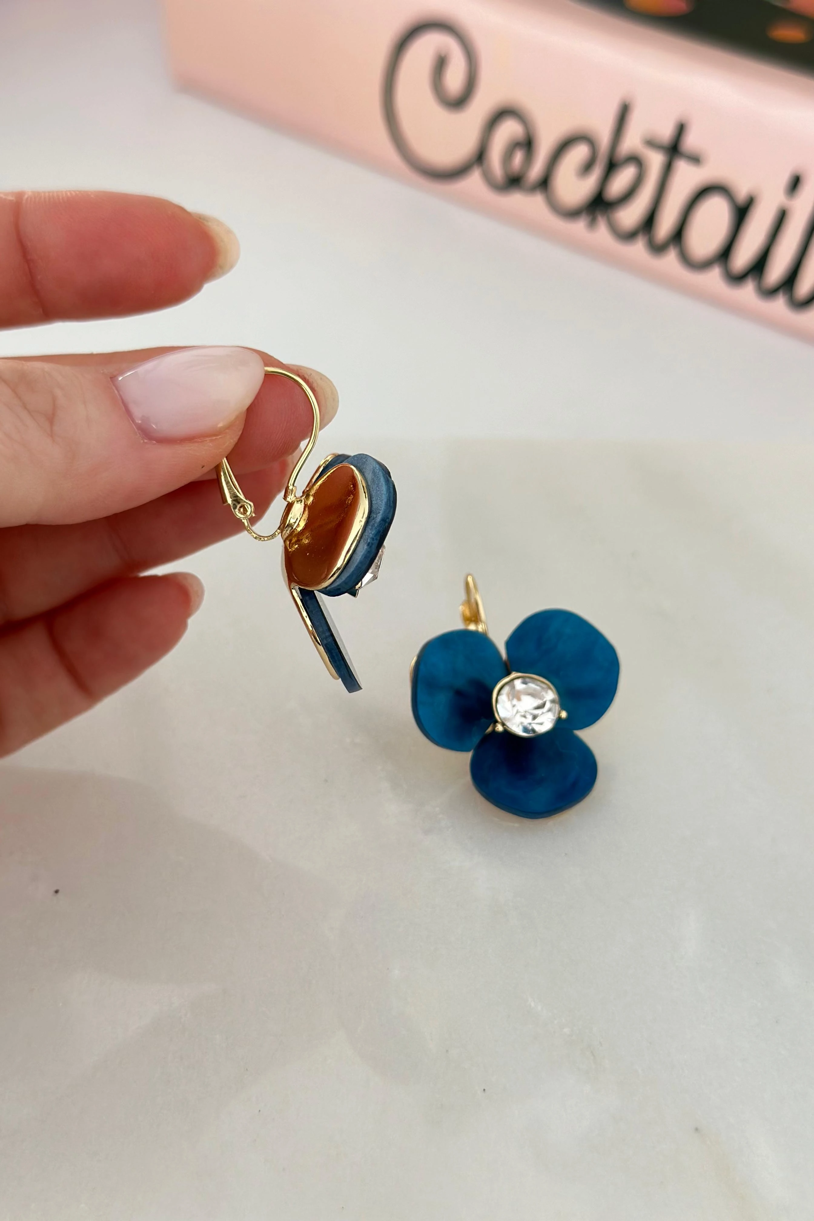 Mavi Çiçekli Küpe