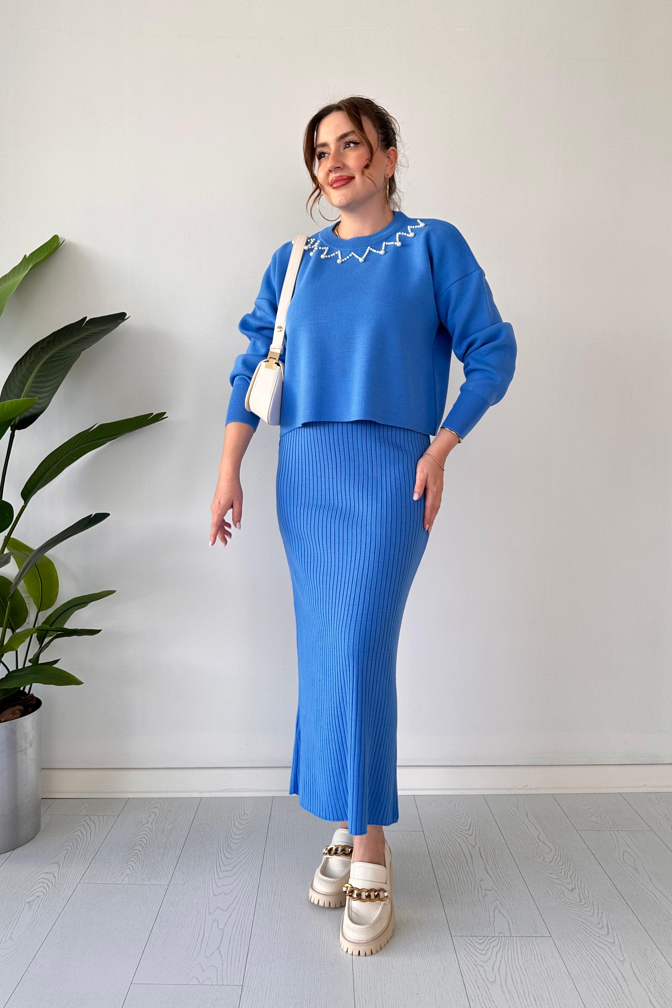 İnci Yakalı Kazak Elbise Takım