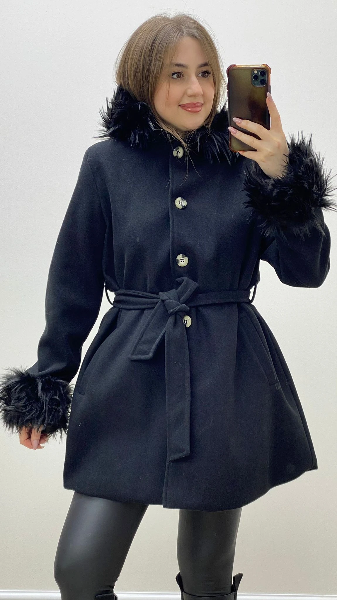 Kürklü Kaşe Kaban Siyah