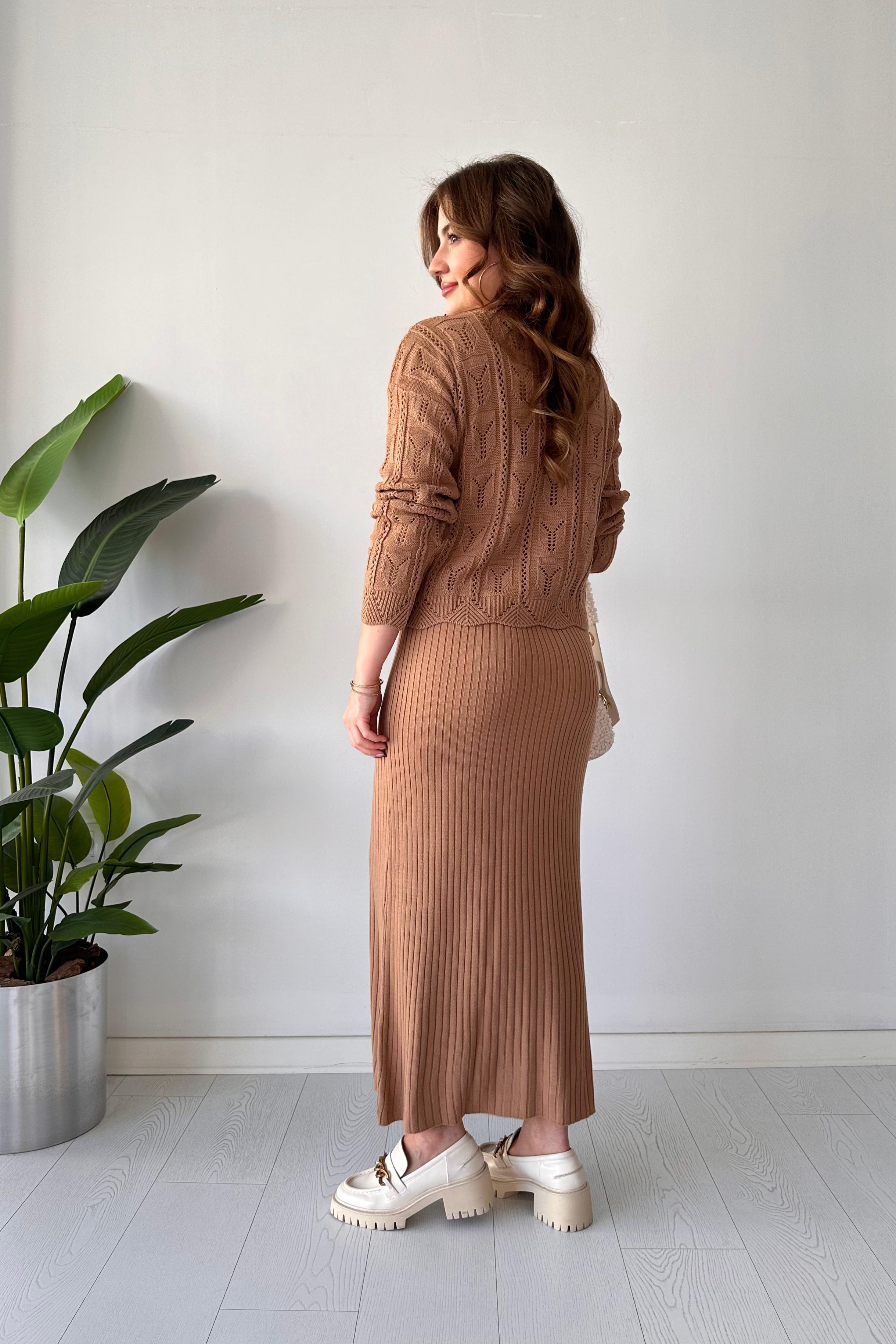 Piramit Ajurlu Kazak-Elbise