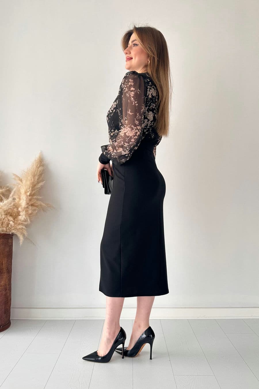 Üstü Bahar Şifon Kalem Elbise