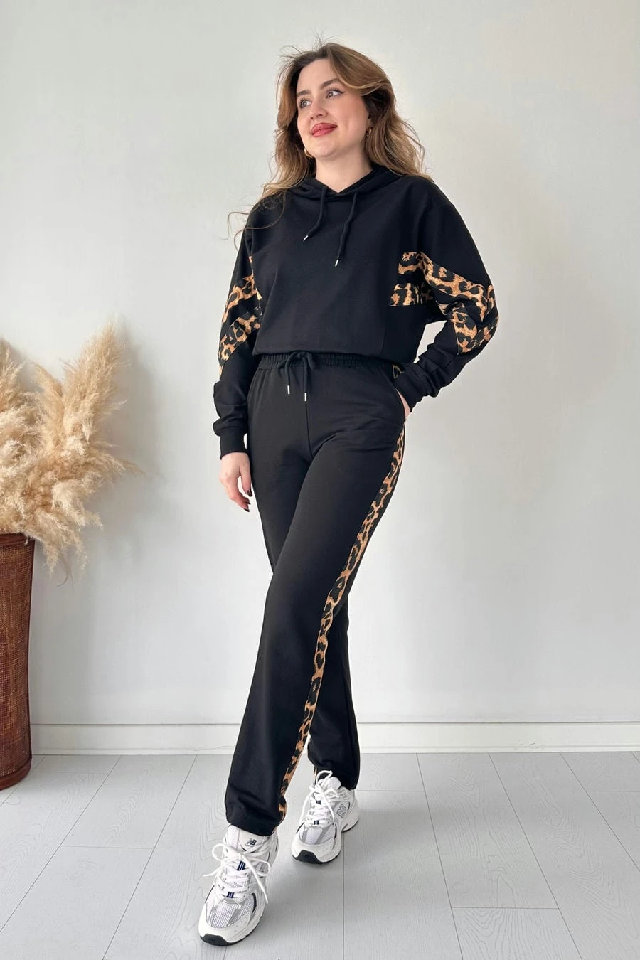 Leopar Şeritli Eşofman Takımı