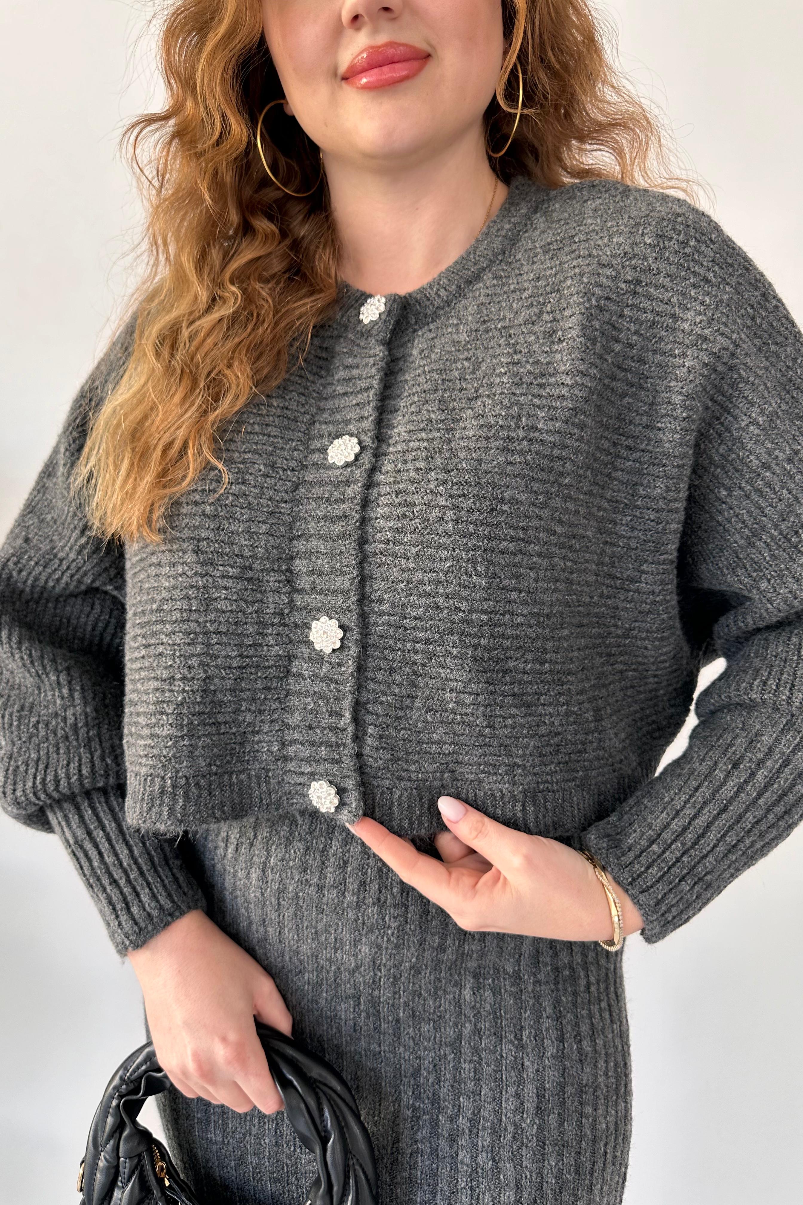 Taş Düğmeli Hırka Elbise Takım