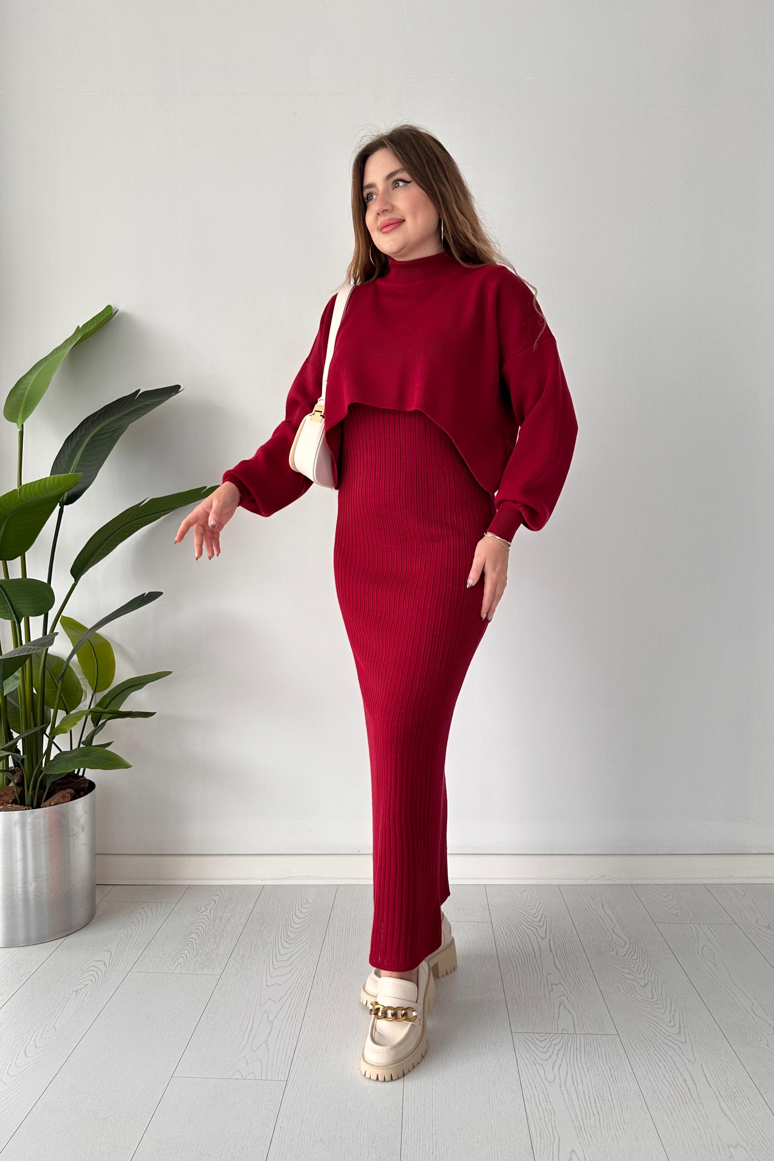 Kısa Kazaklı Triko Elbise