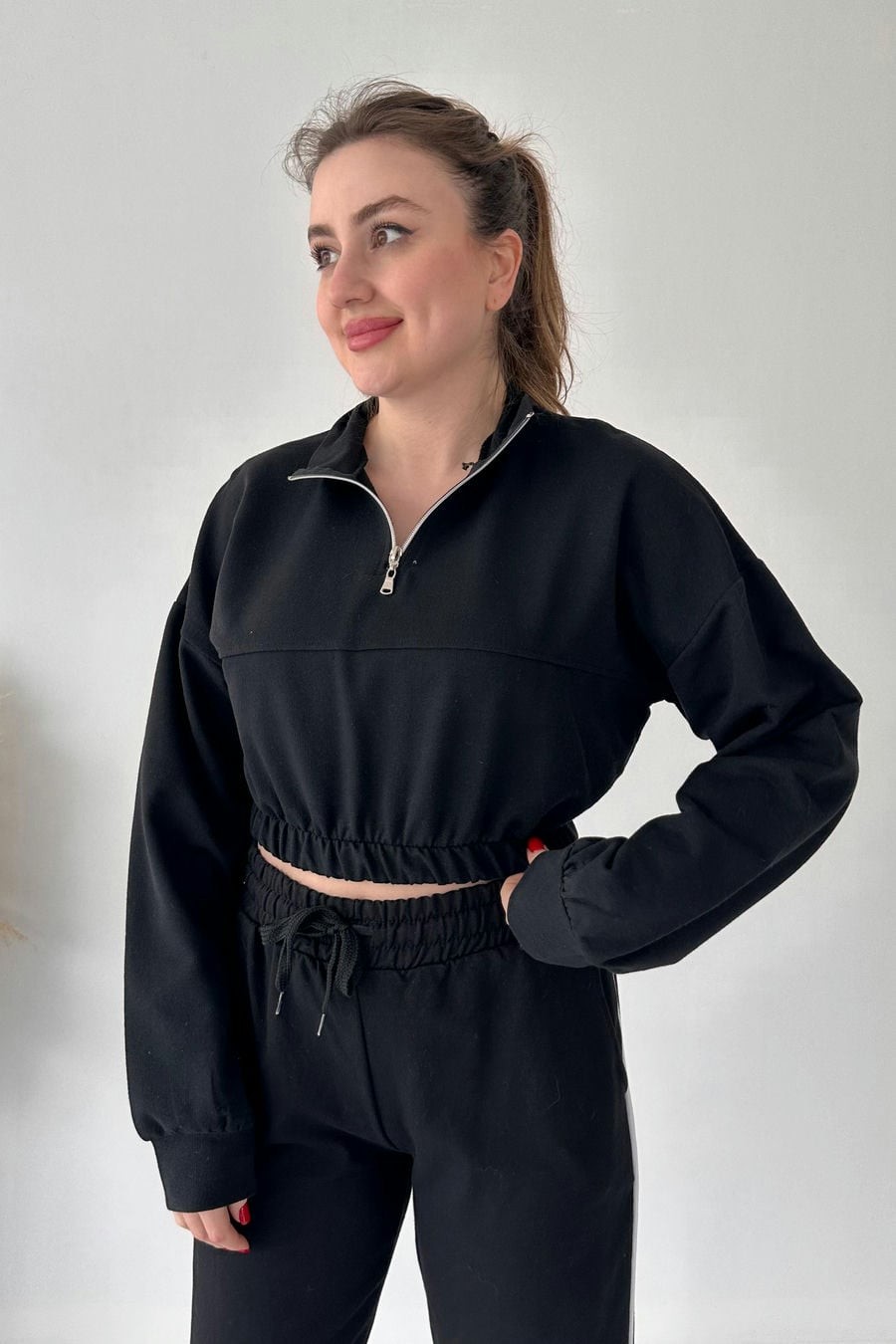 Crop Sweatshirt