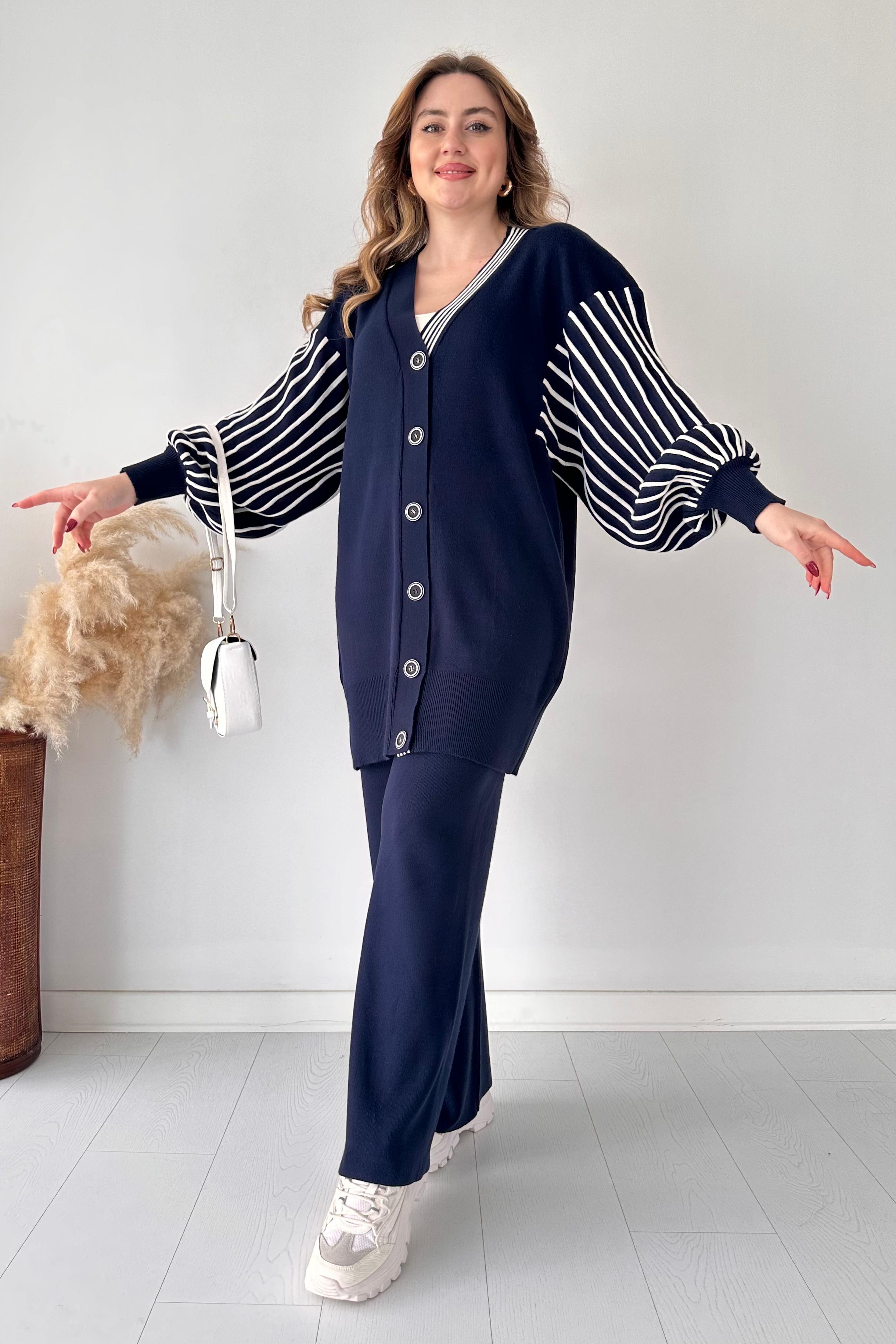 Balon Kol Çizgili Triko Takım