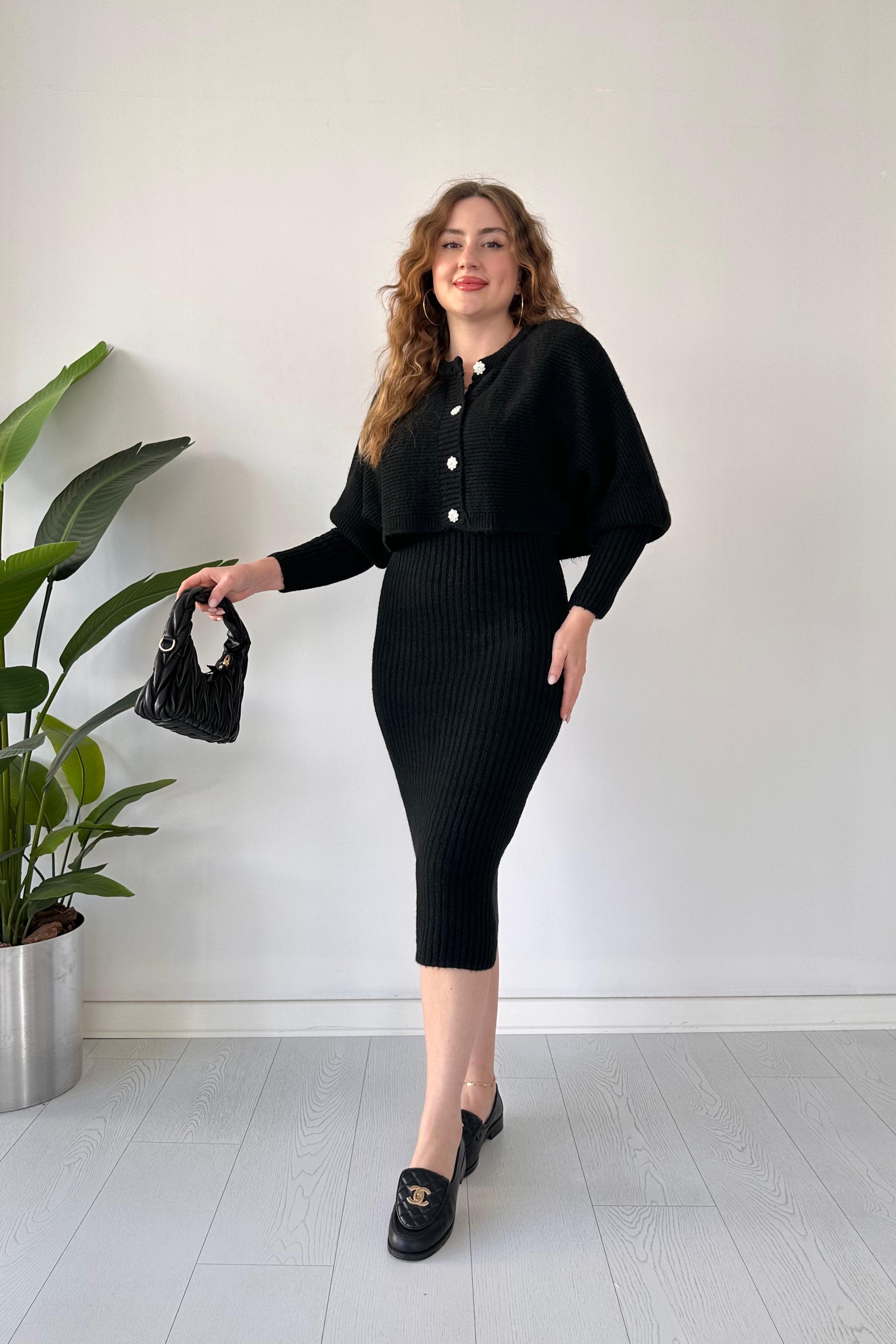 Taş Düğmeli Hırka Elbise Takım