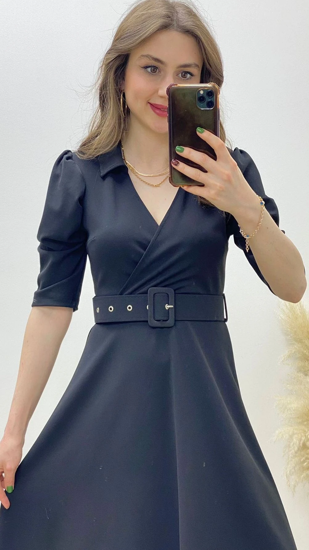 Yakalı Prenses Kol Kemerli Elbise Siyah