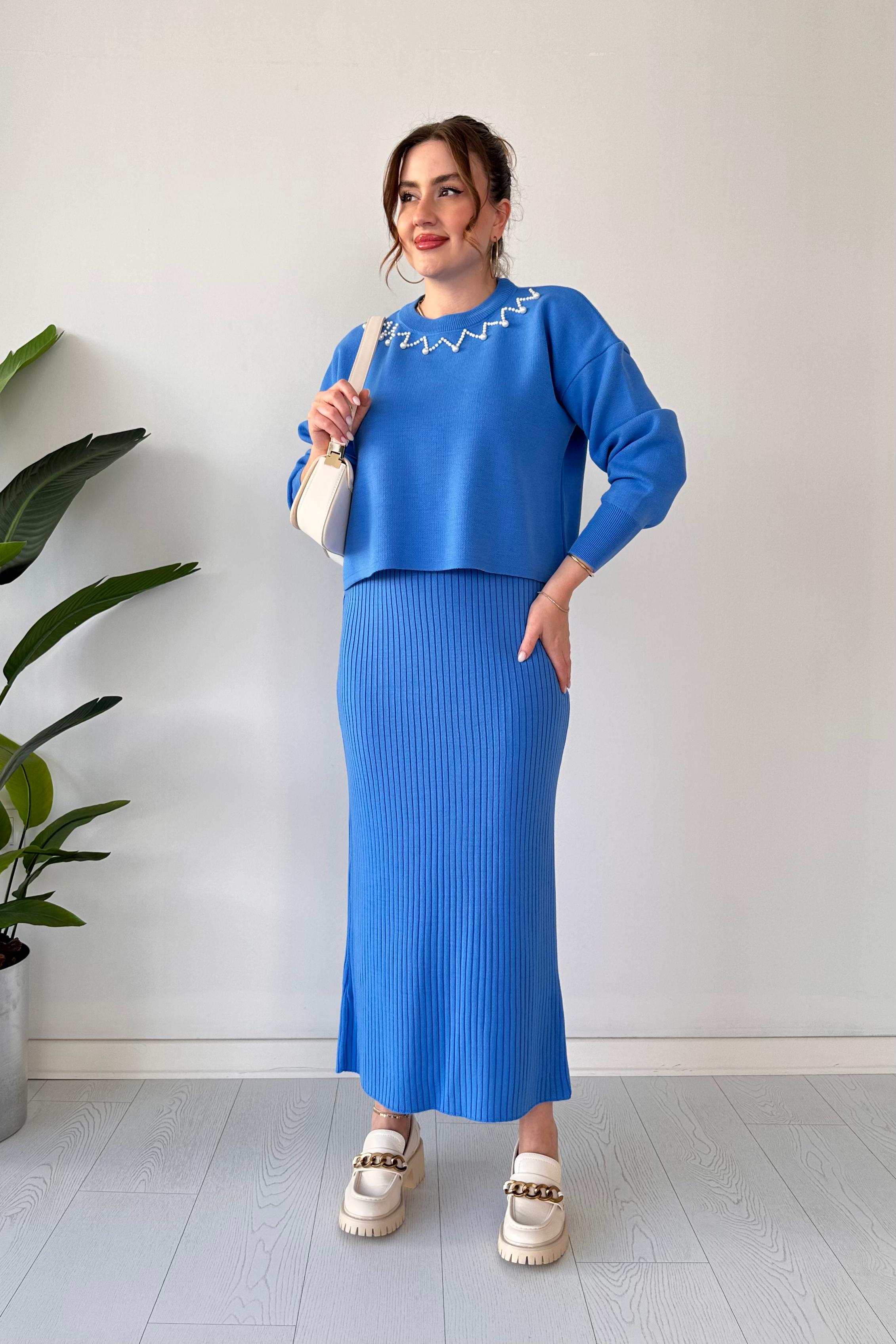 İnci Yakalı Kazak Elbise Takım