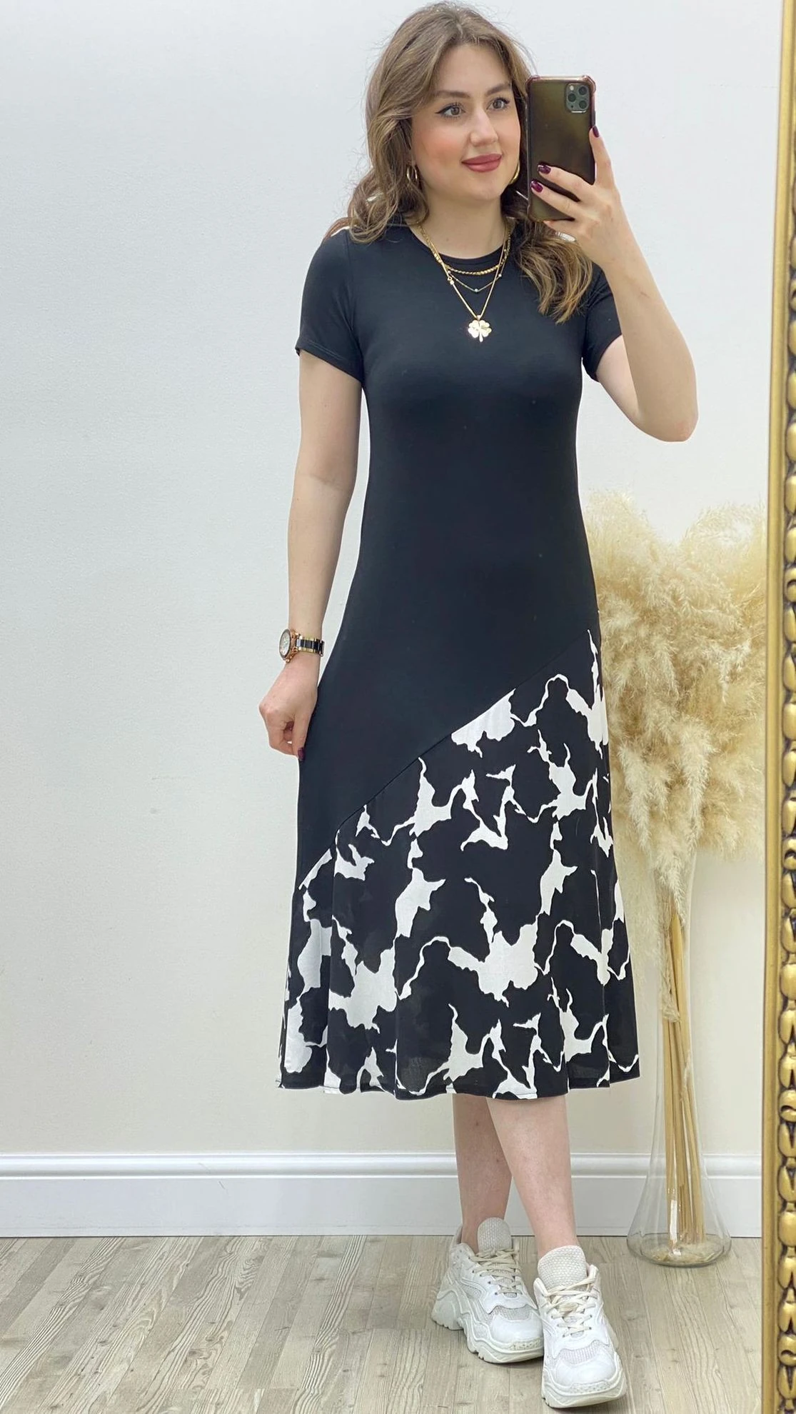 Etek Ucu Desenli Penye Elbise Siyah