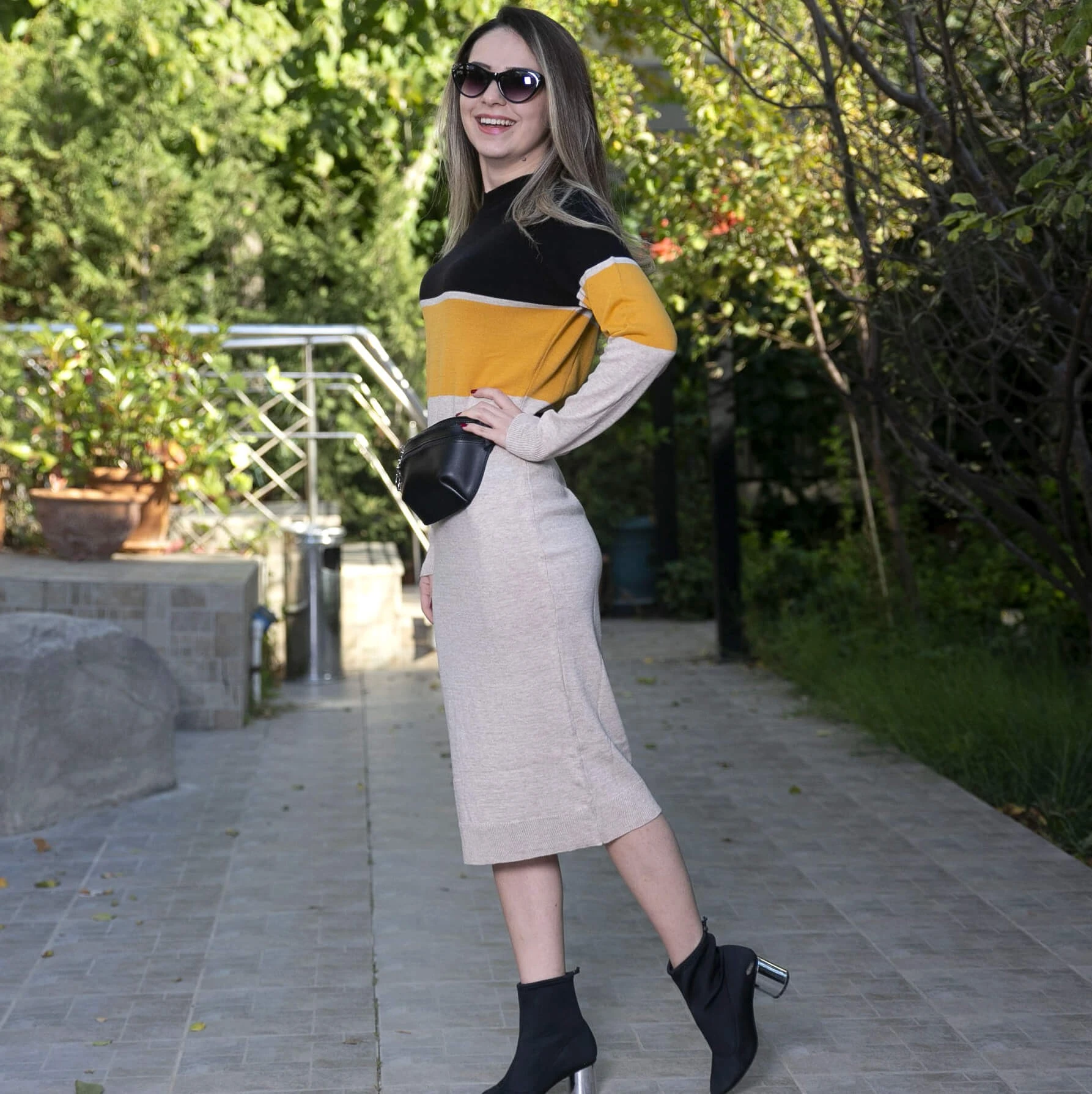 Triko Elbise Göğüs Siyah