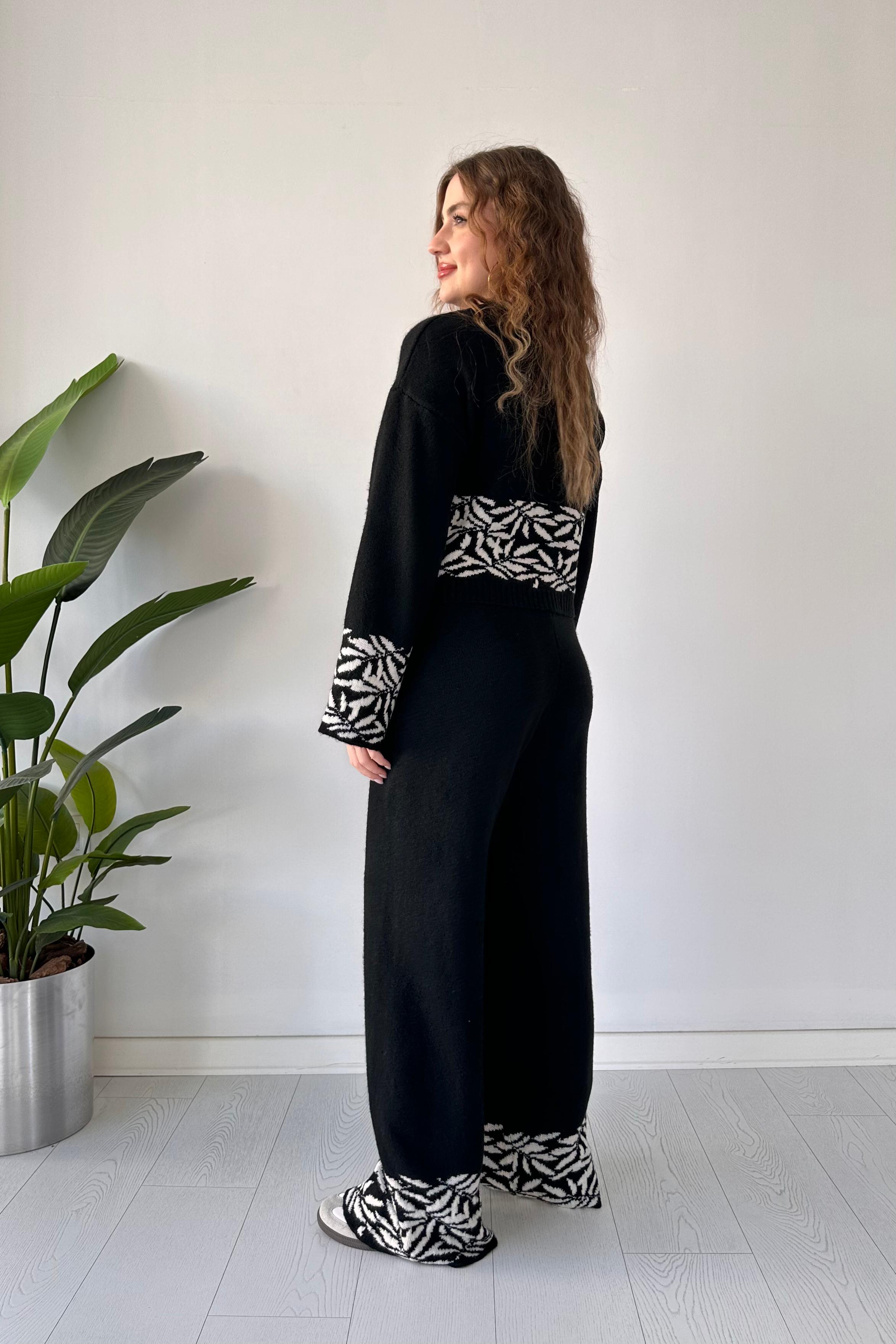 Yapraklı Triko Takım